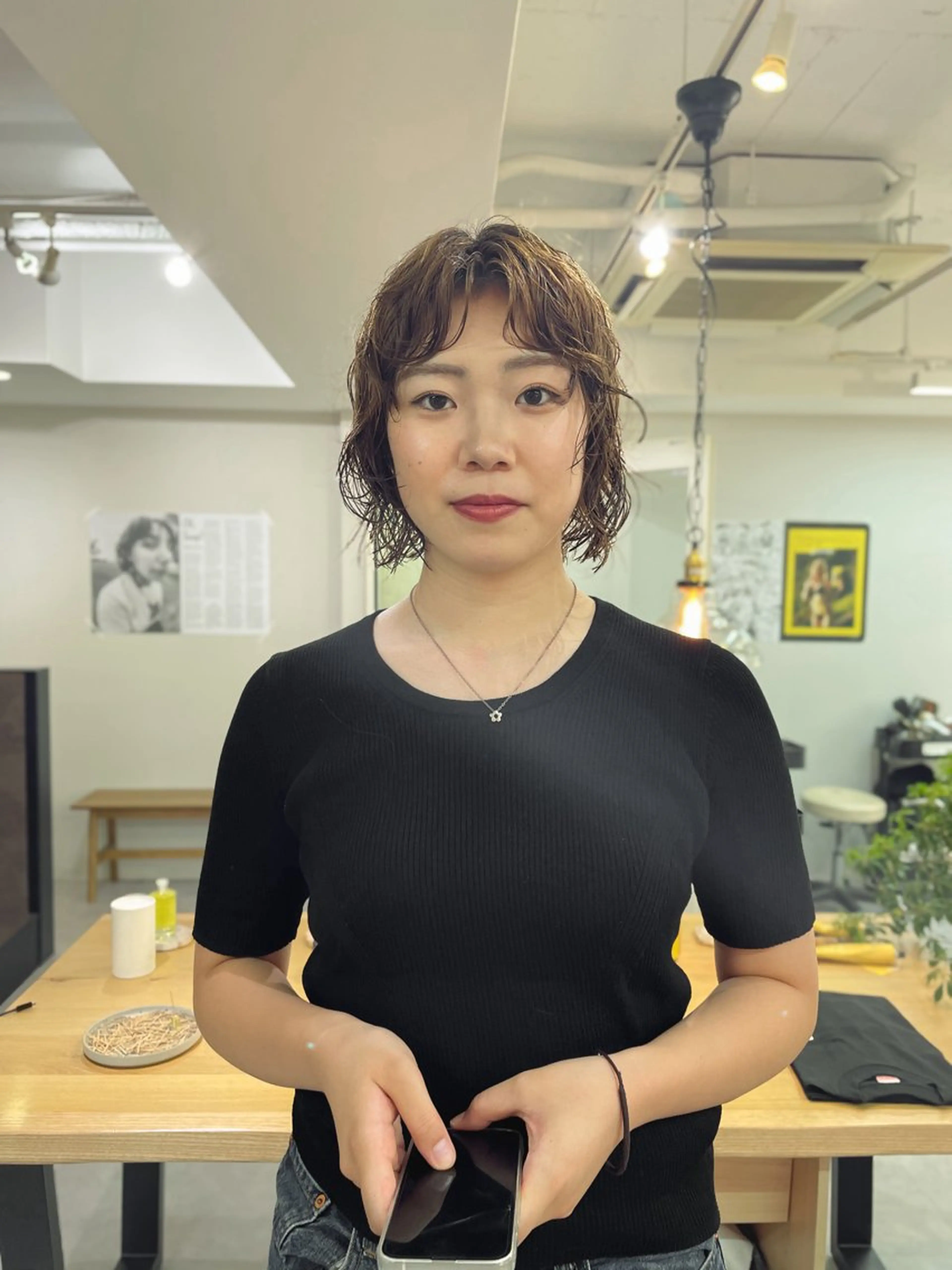 ショート パーマ ボブ カット パーマ ショート　ボブ メンズ　パーマのヘアスタイル