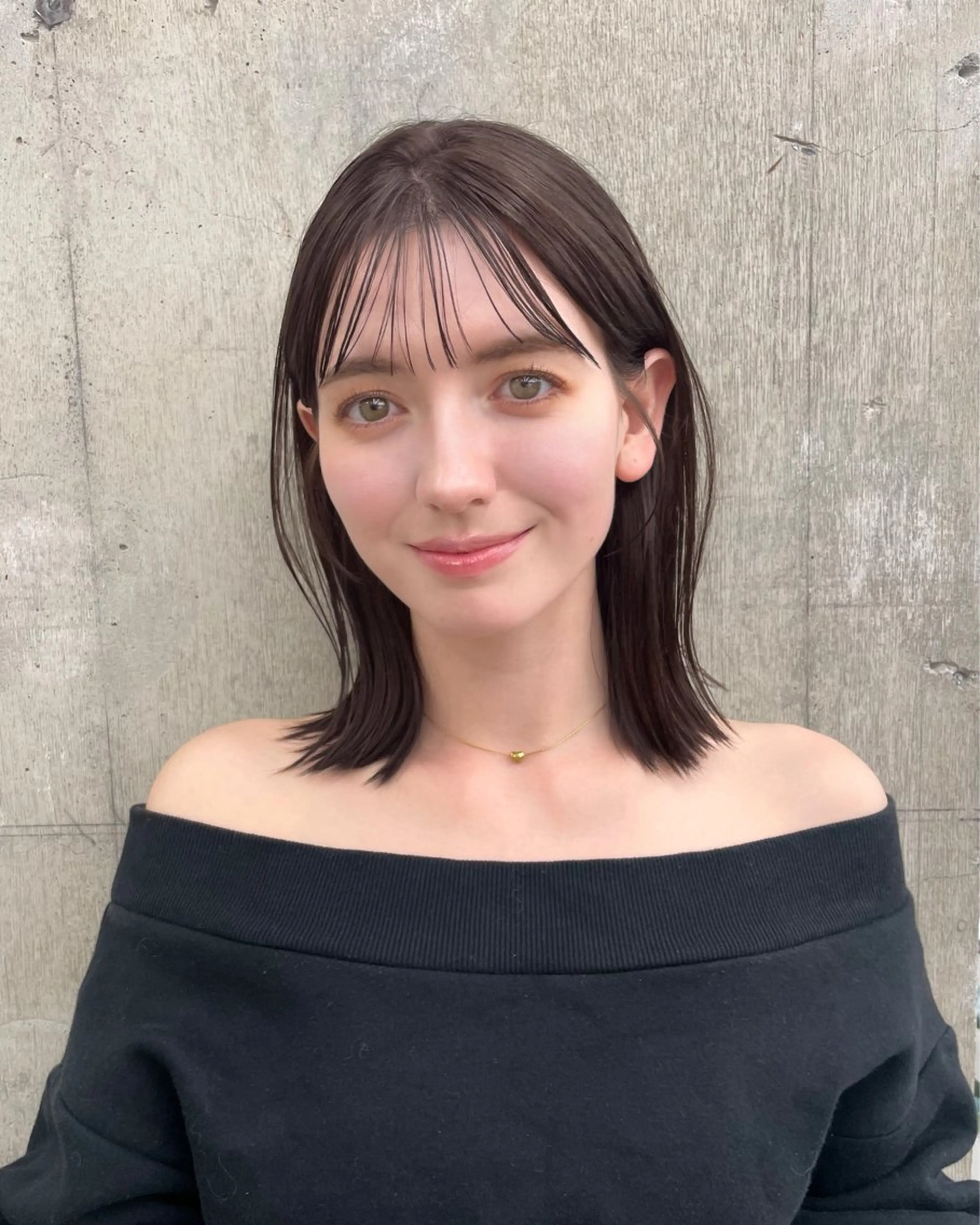 ミディアム カラー ヘアアレンジ 透明感カラー グレージュ 【柔らか透明感✨/ 似合せ前髪】大石葉月のヘアスタイル