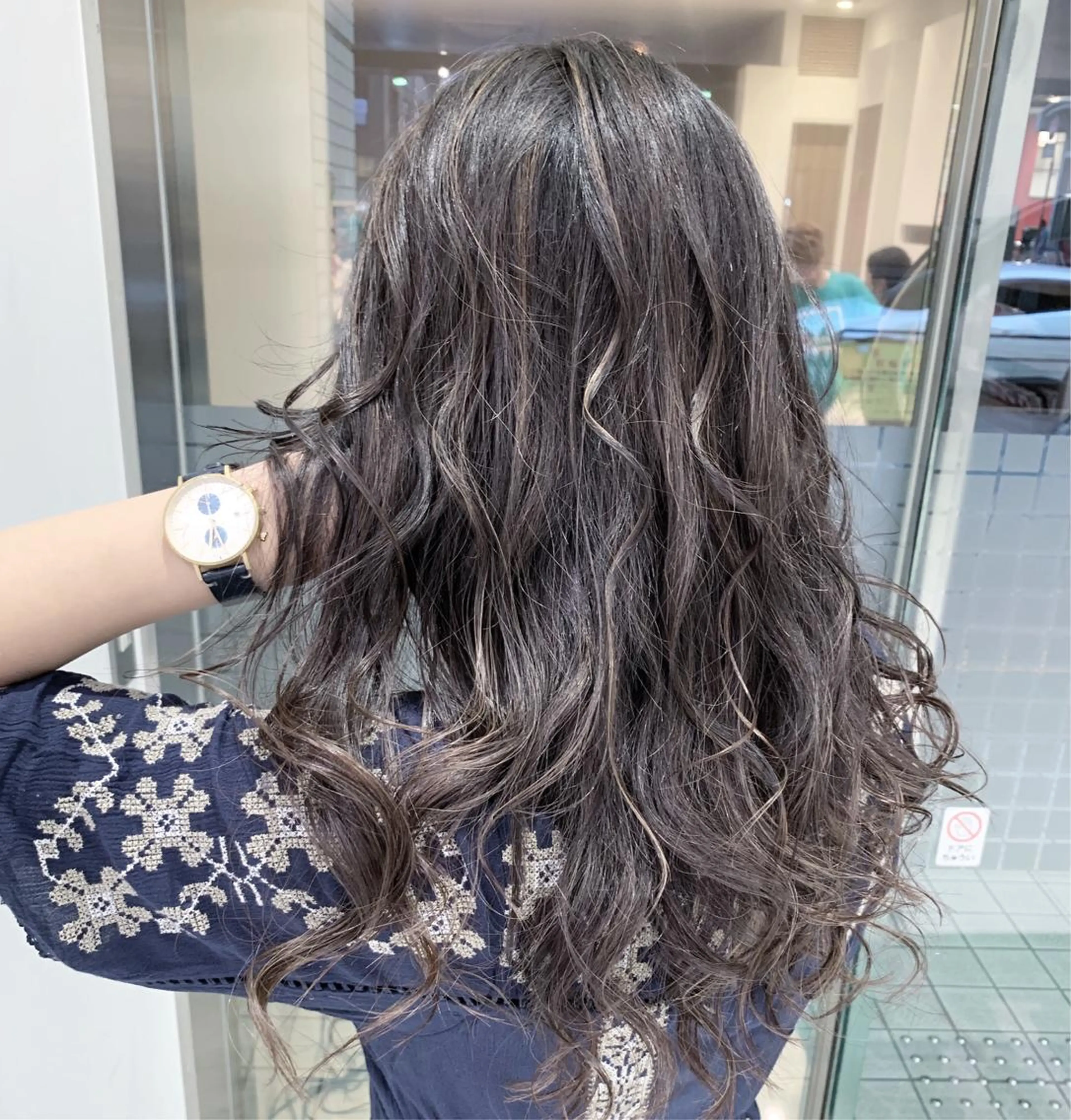 ロング カラー ハイライトカラー ハイライト ヘアカラー N° jillva ♦️川端裕司♦️のヘアスタイル