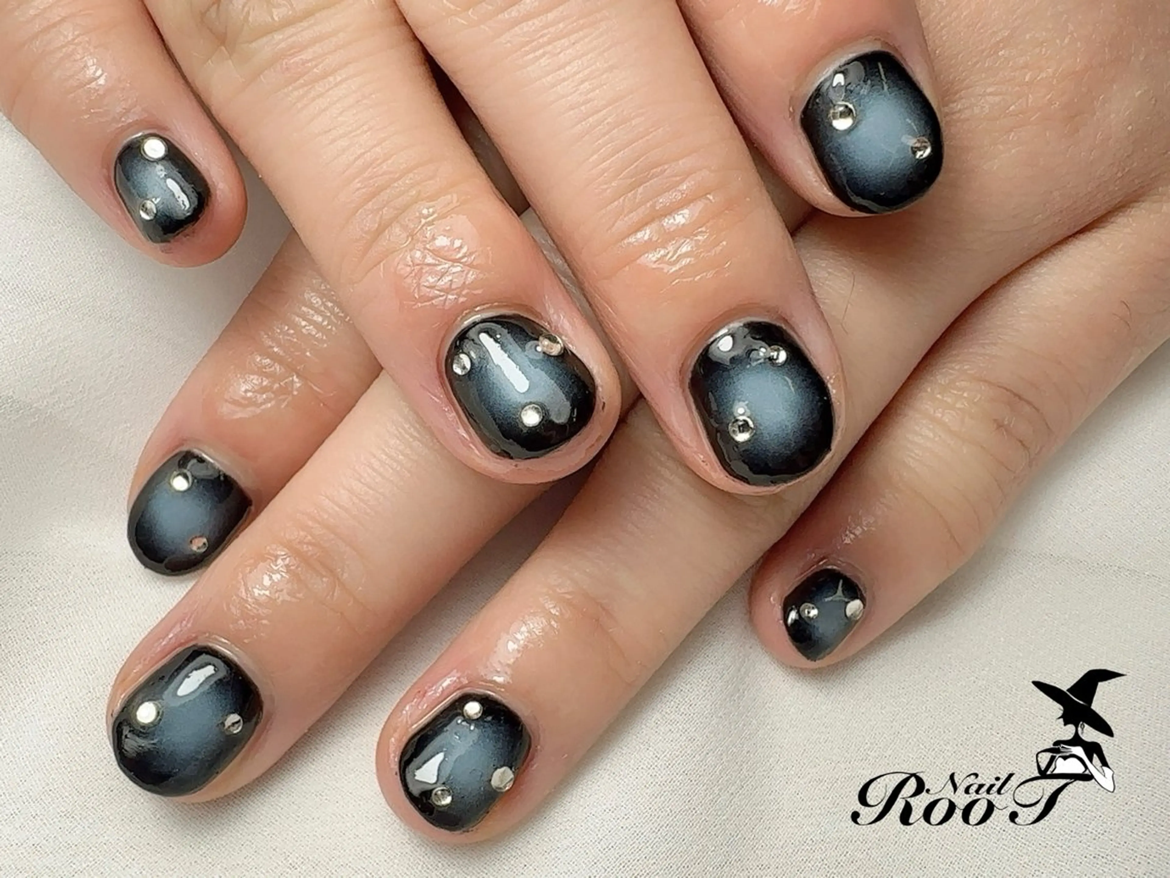 ネイル チークネイル ハンドネイル RooT Nailのネイルデザイン