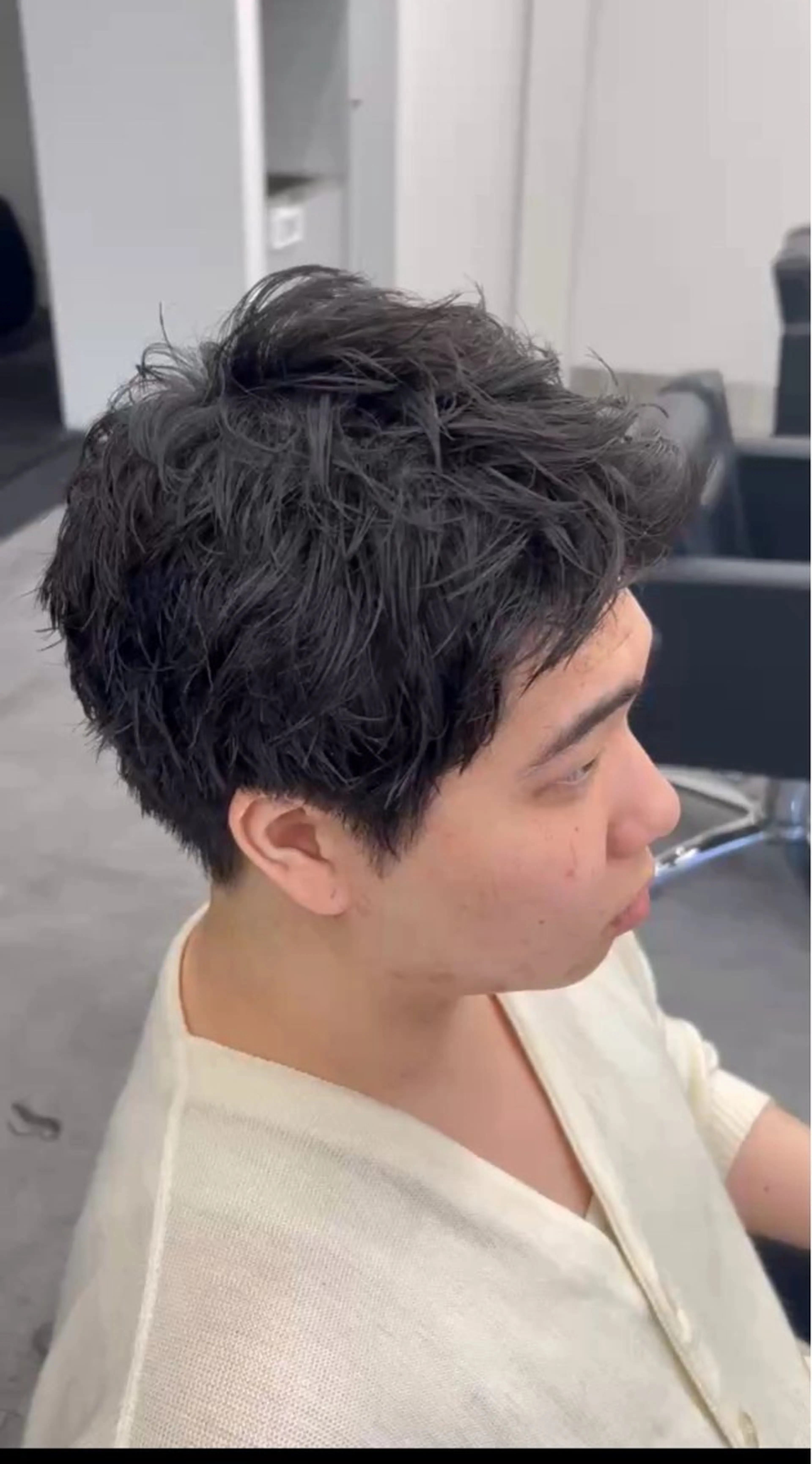 ショート メンズ シミズ リキのヘアスタイル