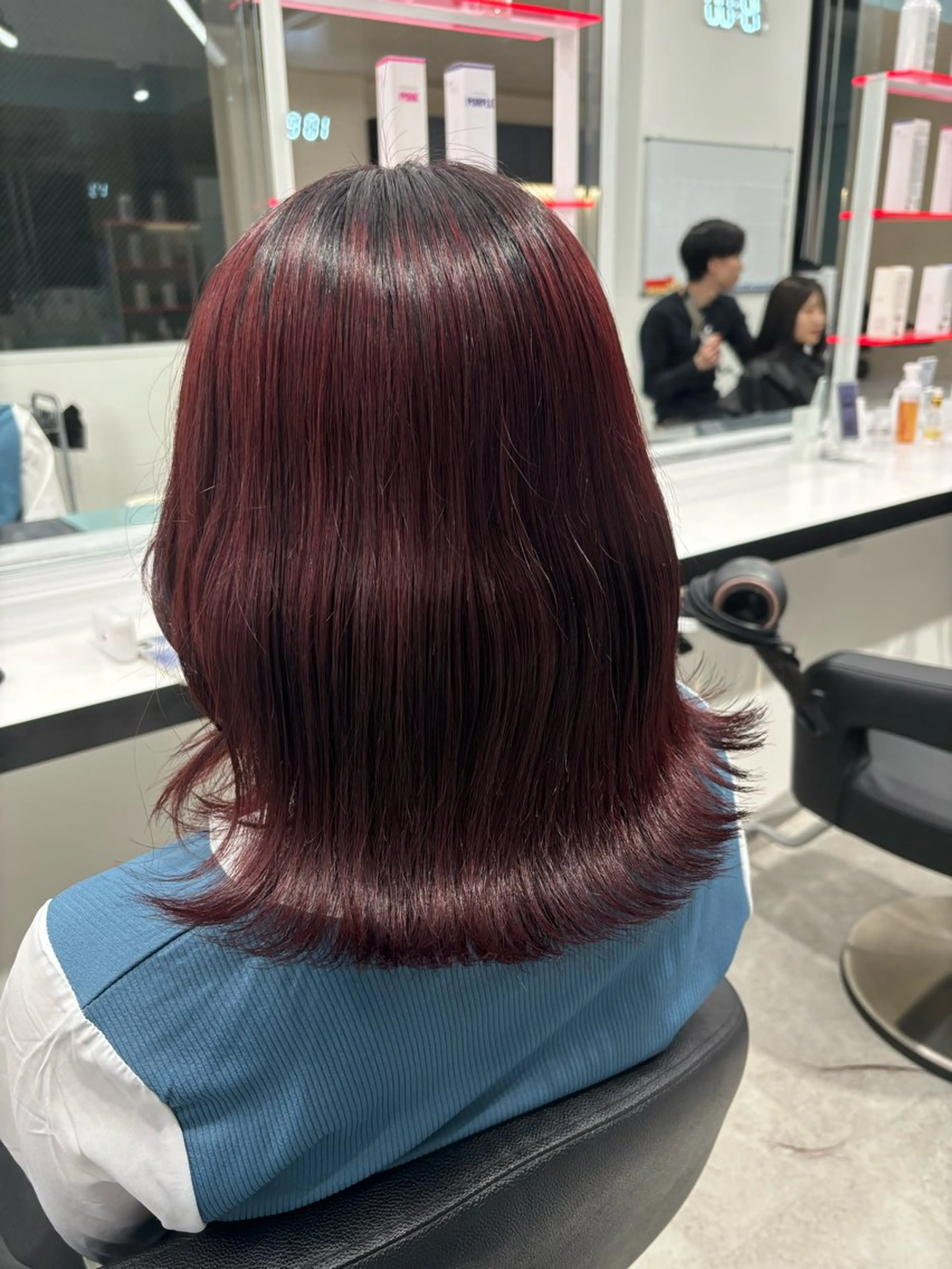 ミディアム Wカラー/暖色/べ ージュりく©︎🐝のヘアスタイル