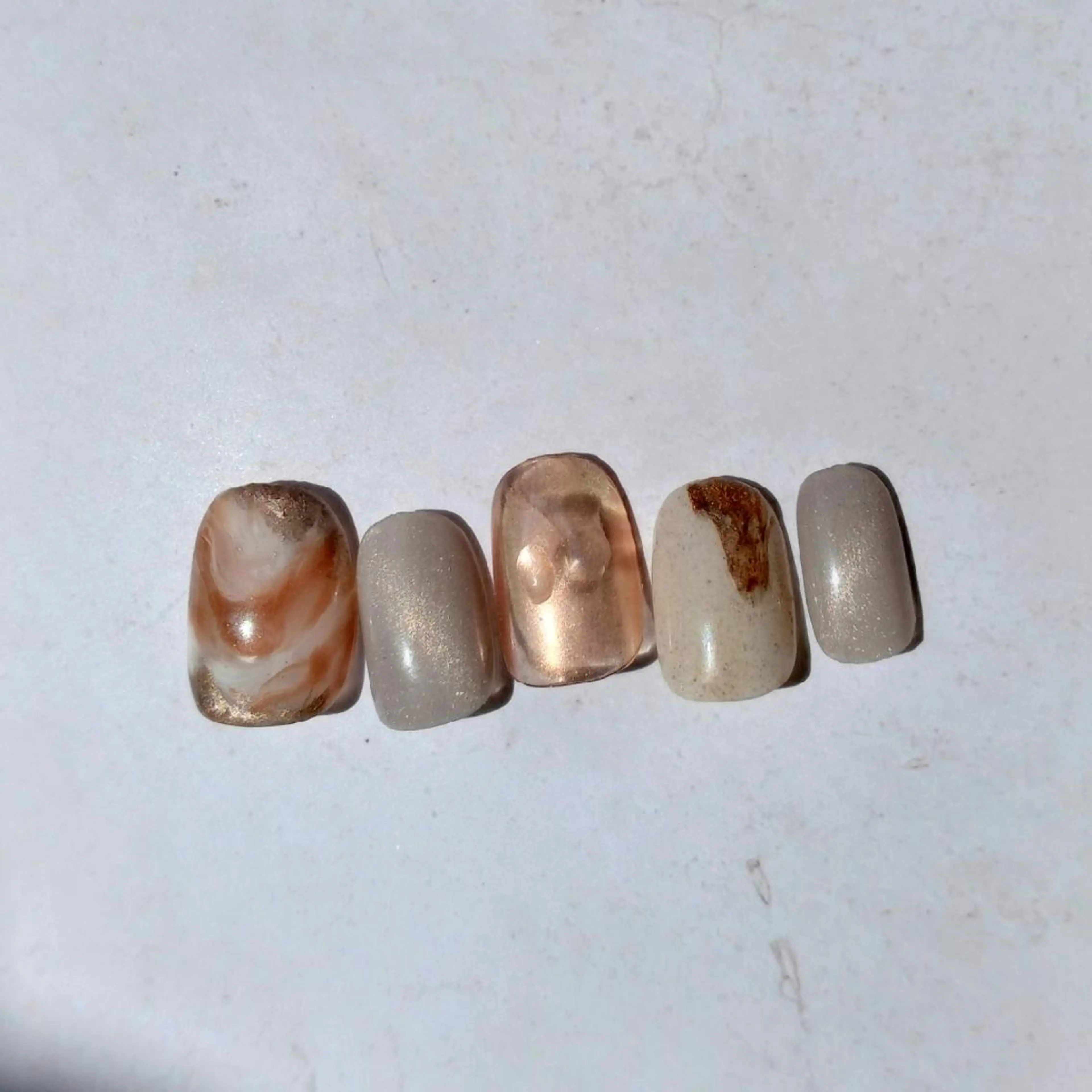 ネイル マグネットネイル ニュアンスネイル Nailsalon manoのネイルデザイン
