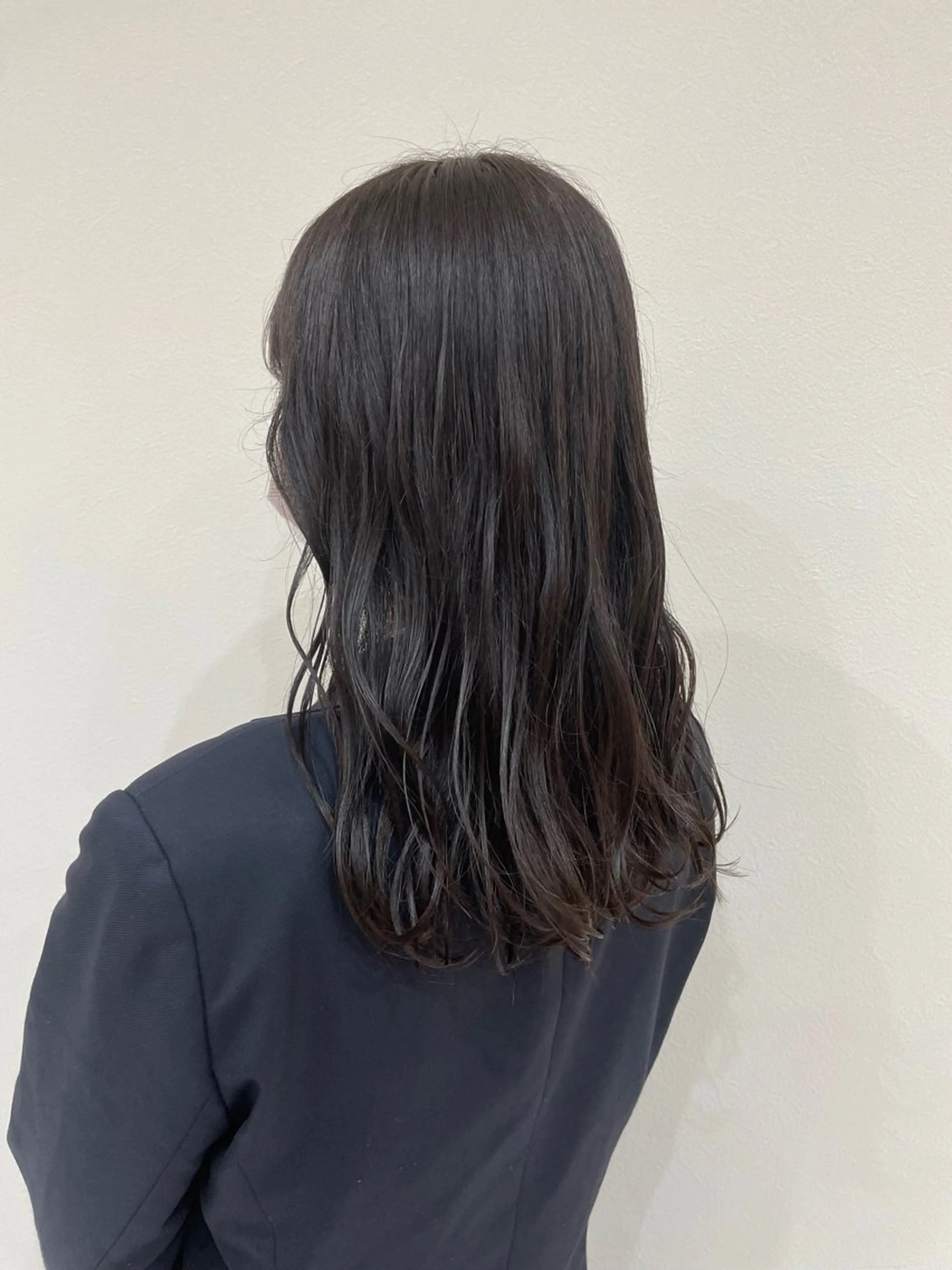 セミロング ダメージレス◎東区/ 艶カラー💫/斉藤拓のヘアスタイル