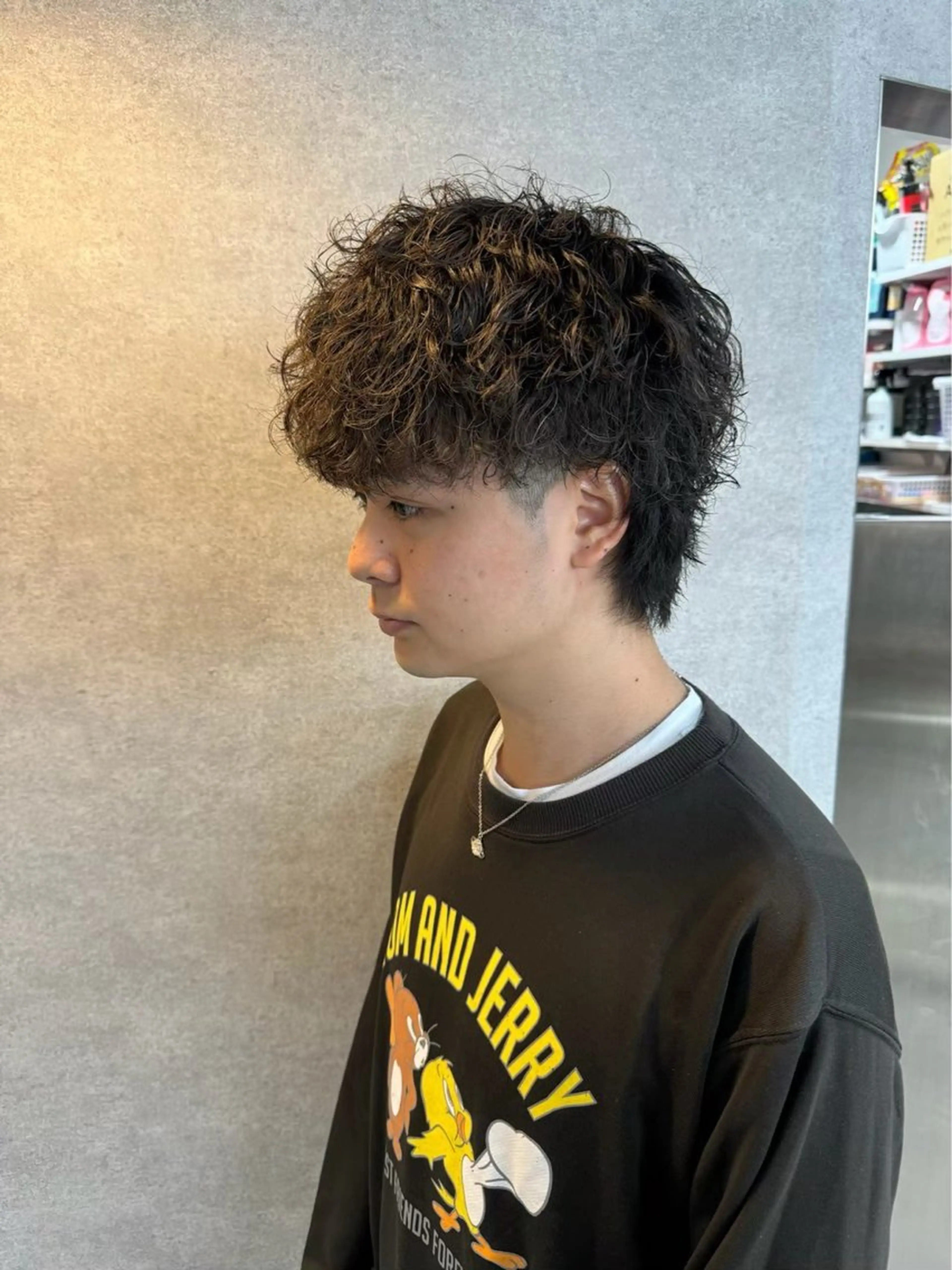 ショート カラー パーマ メンズ メンズハイライト メンズパーマ ツイストスパイラルパーマ 波巻きパーマ ハイライトカラー 🔥 メンズ 特化🔥RAIのヘアスタイル