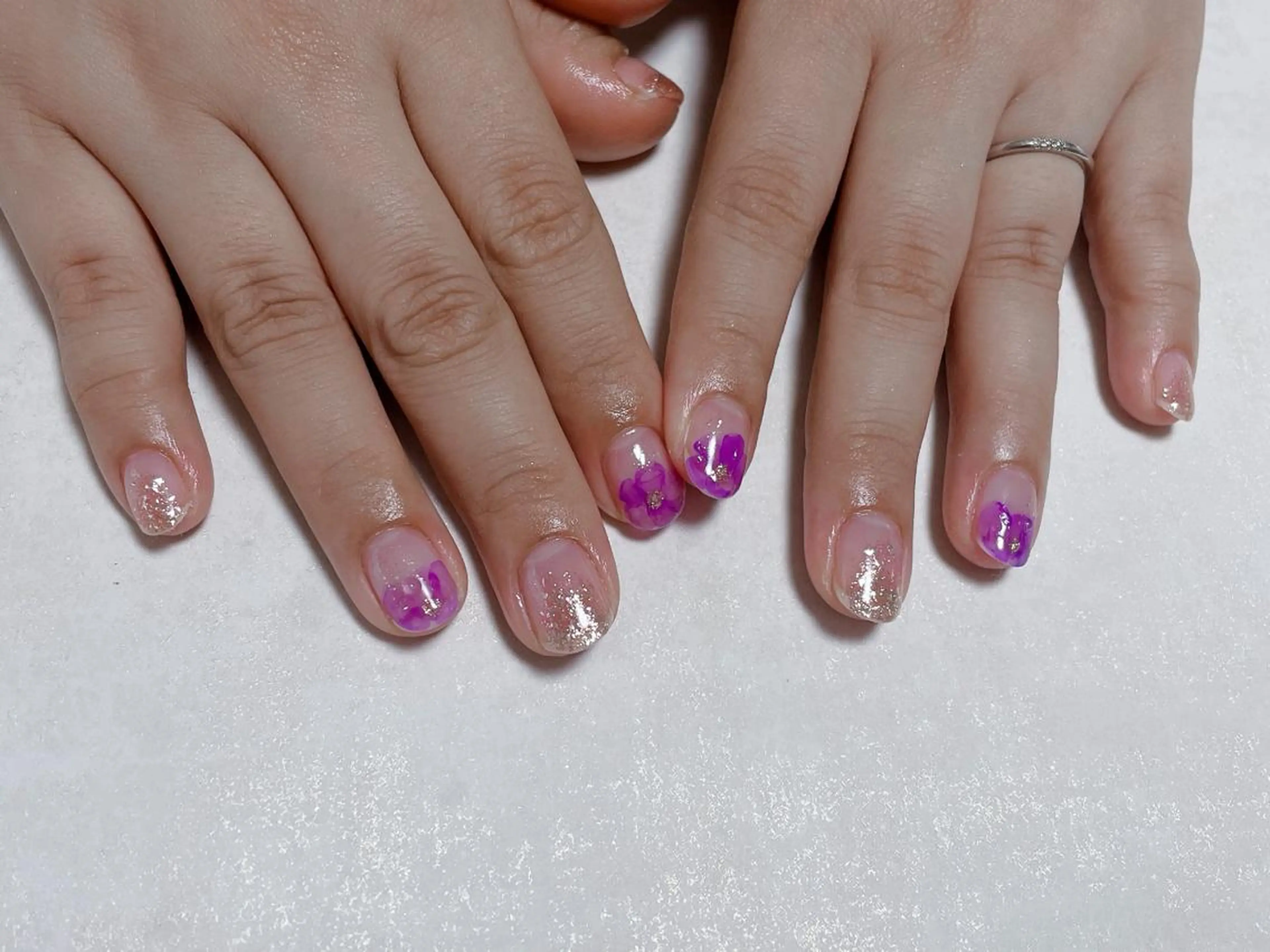 ネイル オーロラネイル フラワーネイル フットネイル フレンチネイル ジェルネイル kikinail 溝の口のネイルデザイン