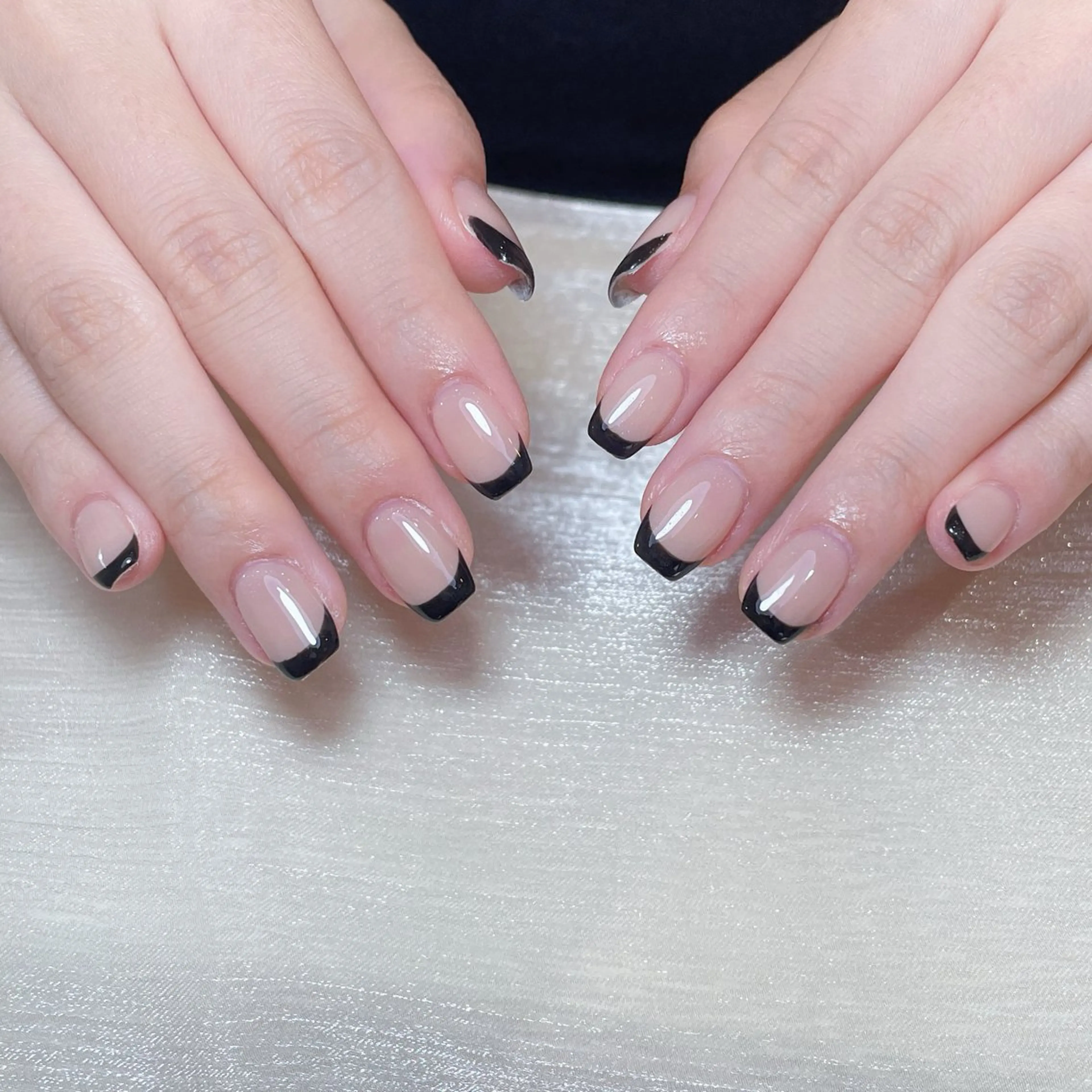 ネイル アートネイル オーロラネイル フラッシュネイル ガーリー キラキラネイル ハンドネイル Una NAILMANAMIのネイルデザイン