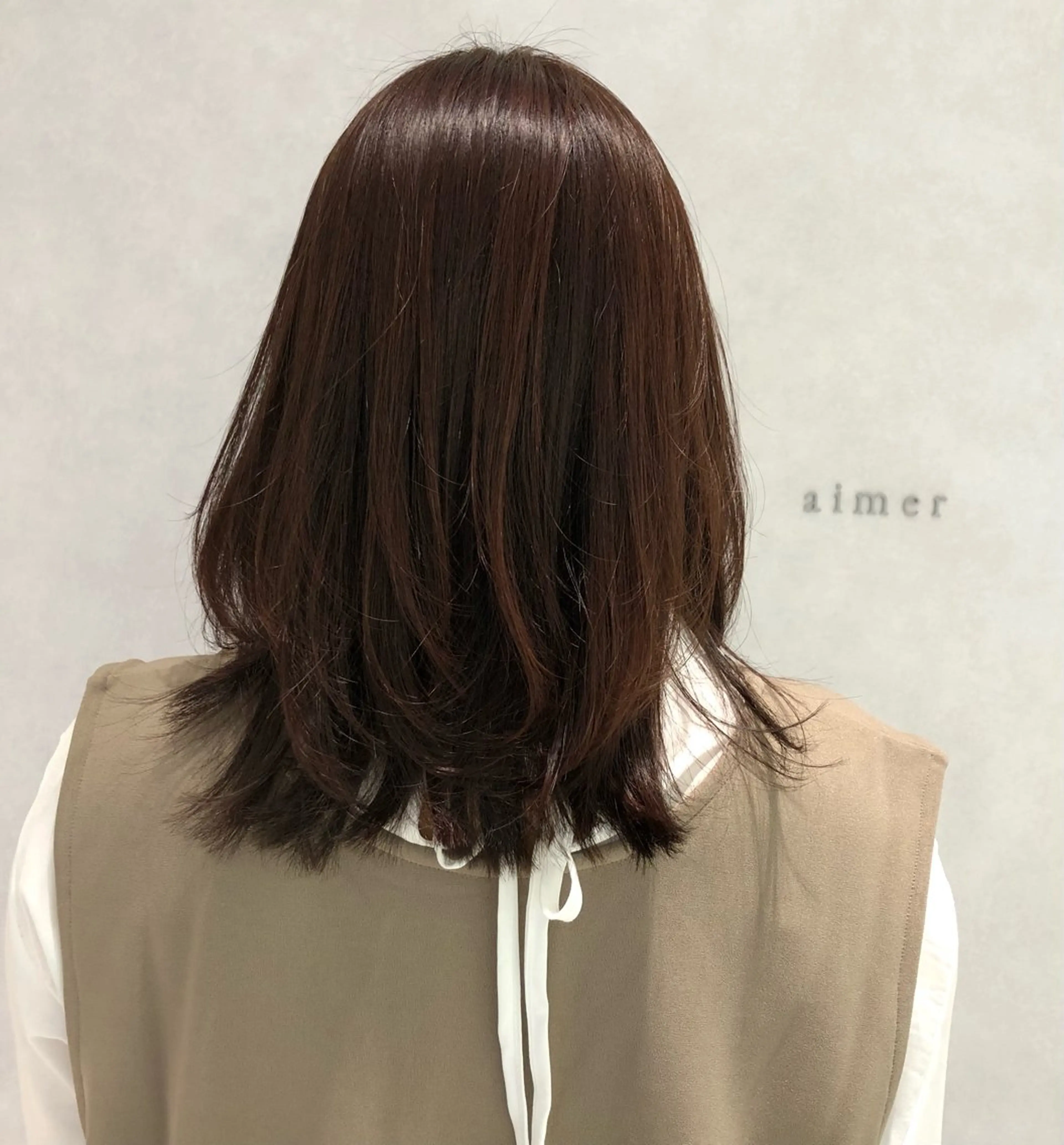 ミディアム くびれヘア まつい みるのヘアスタイル