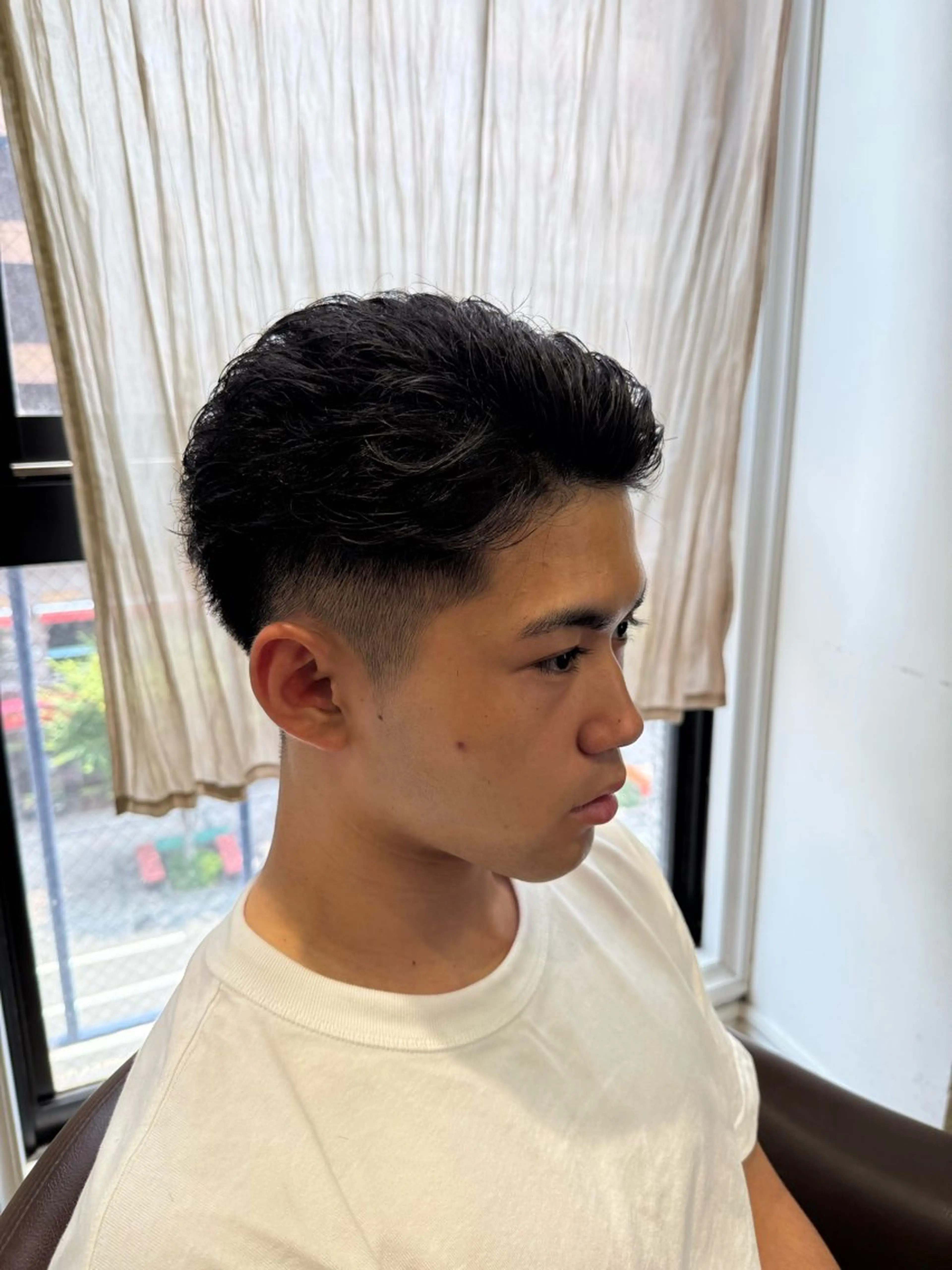 ショート メンズ オールバック くせ毛 溝口 槙里也のヘアスタイル