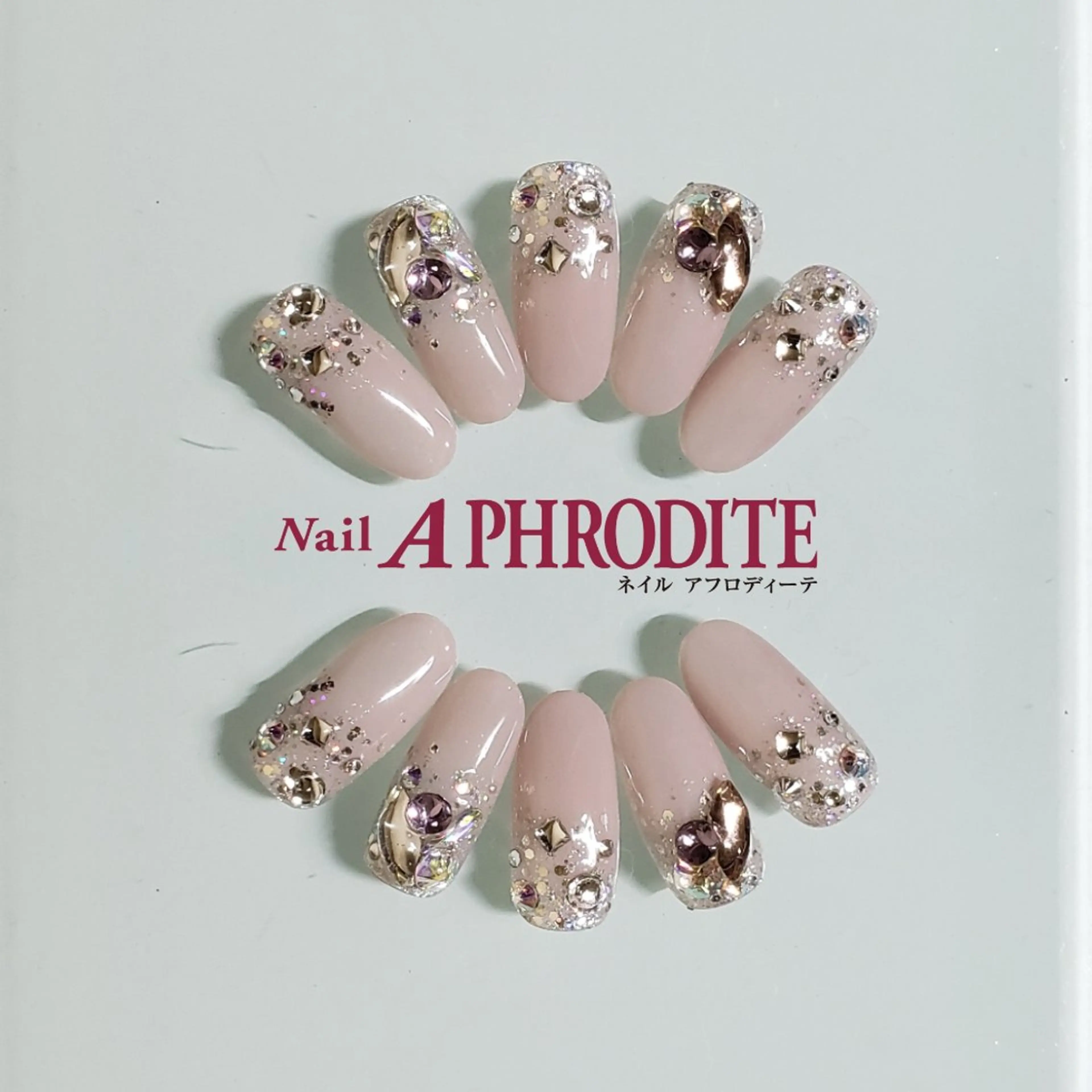 ネイル ジェルネイル ニュアンスネイル スカルプネイル ソフトジェル ネイルチップ ハンドネイル Nail  Aphroditeのネイルデザイン