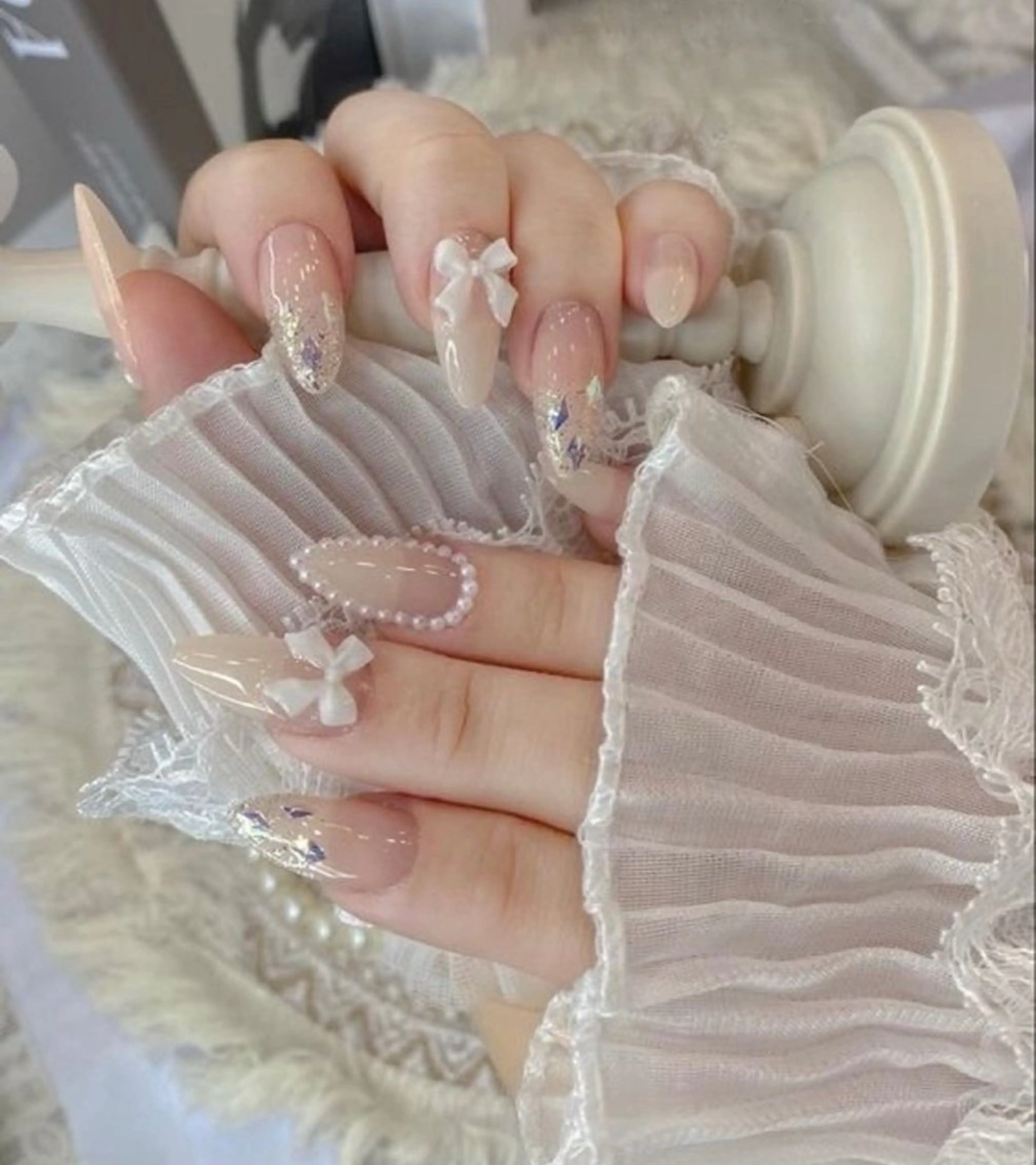 カラー グラデーションカラー ピンクカラー ハンドネイル AIN Nailのネイルデザイン