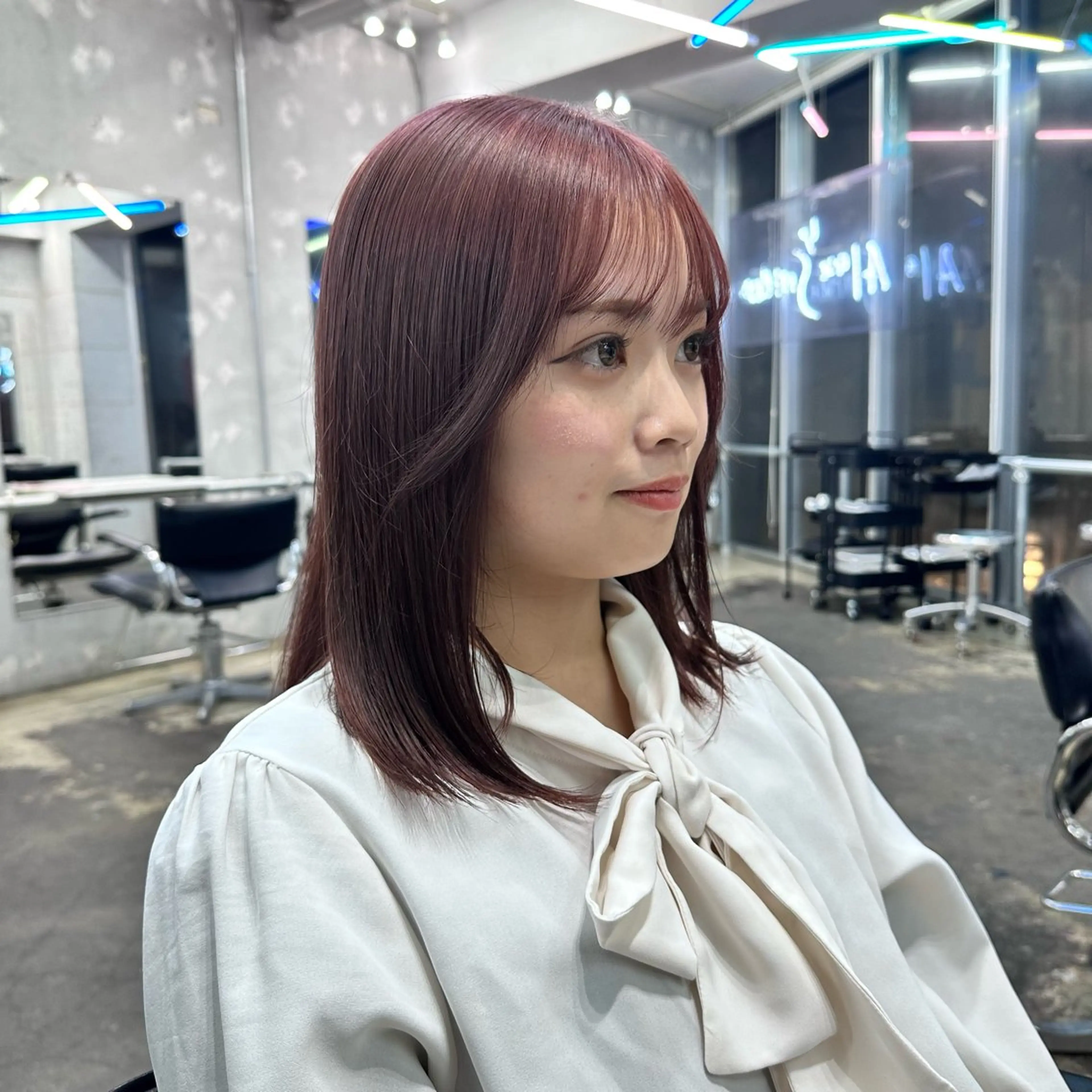 セミロング カラー ヘアアレンジ ブリーチ ピンクカラー 🎀モテ暖色× エクステ🎀あかりのヘアスタイル