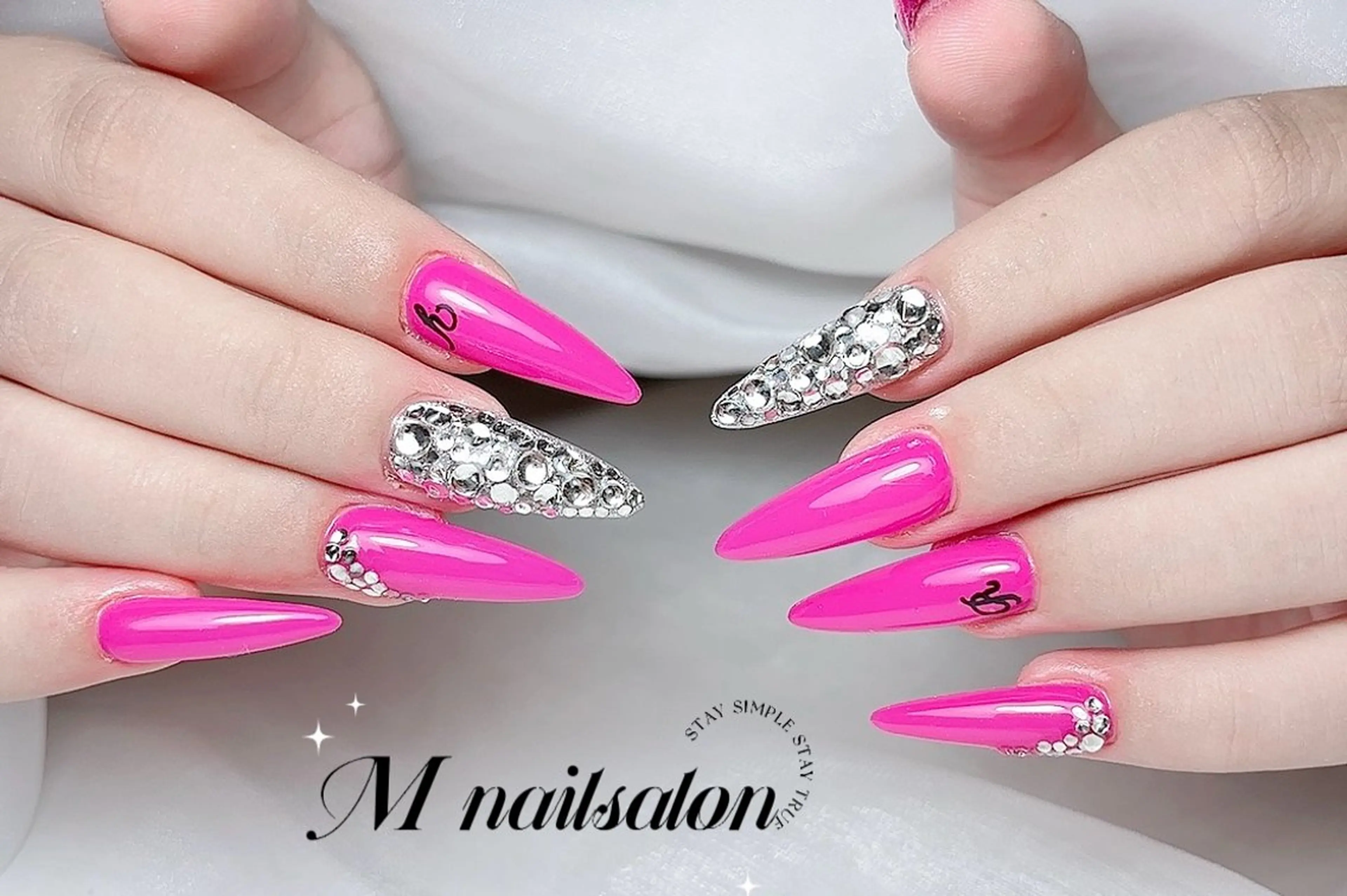 ネイル ハンドネイル M🌷nail 長さだし専門店のネイルデザイン