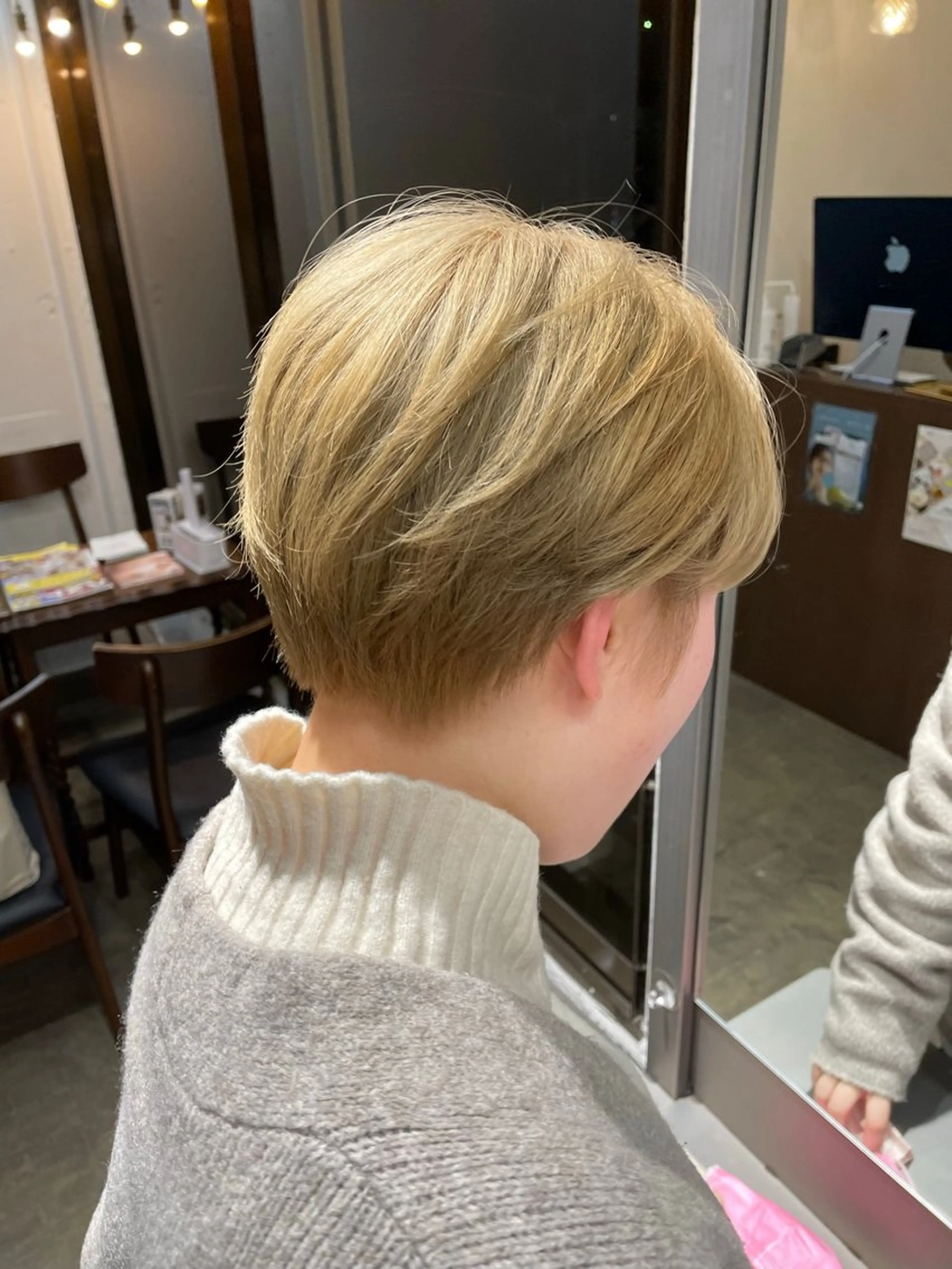 ショート 𝙃𝘼𝙍𝙐🎀 韓国×エクステのヘアスタイル