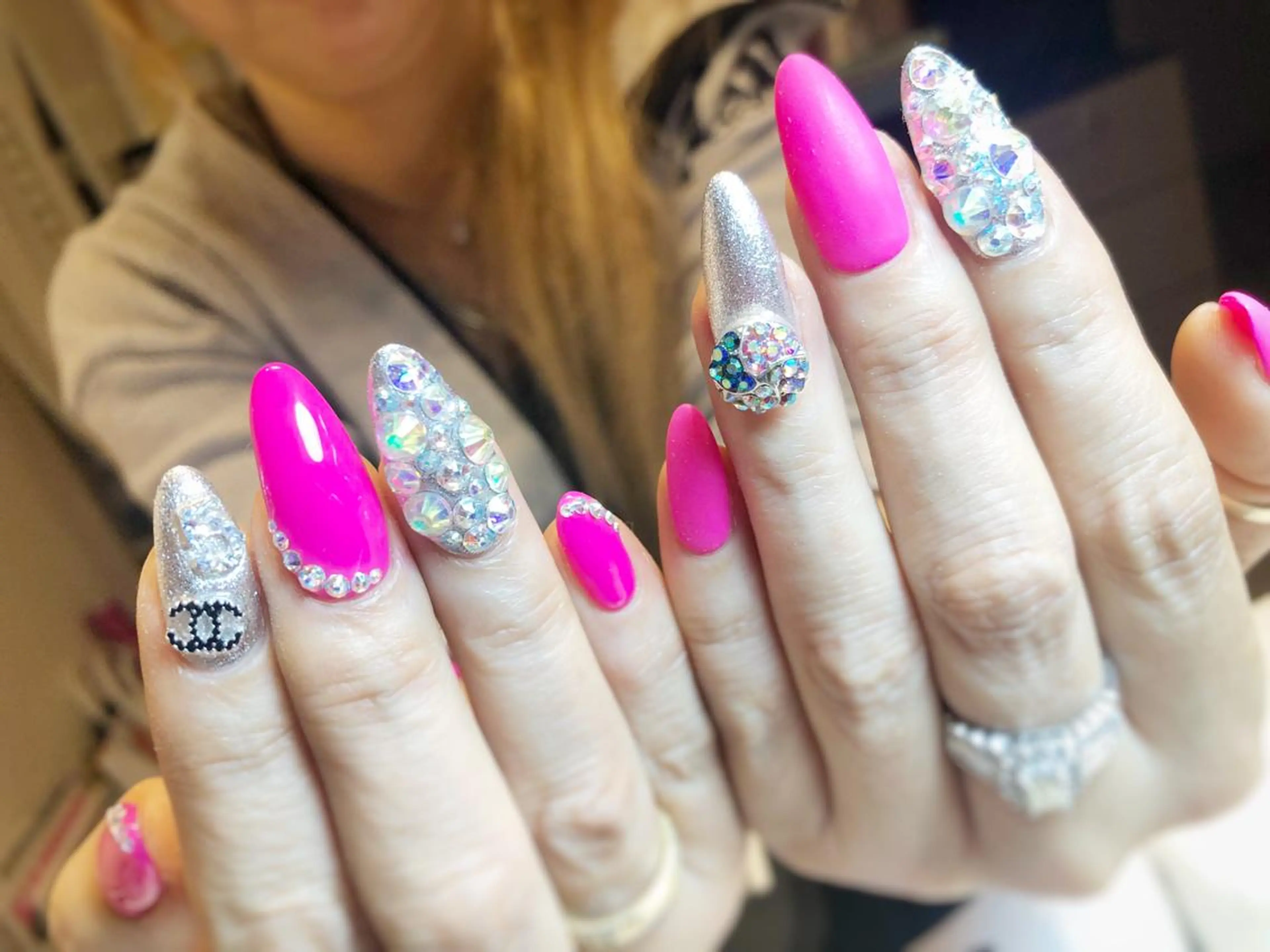 ネイル salon de Tiaraのネイルデザイン