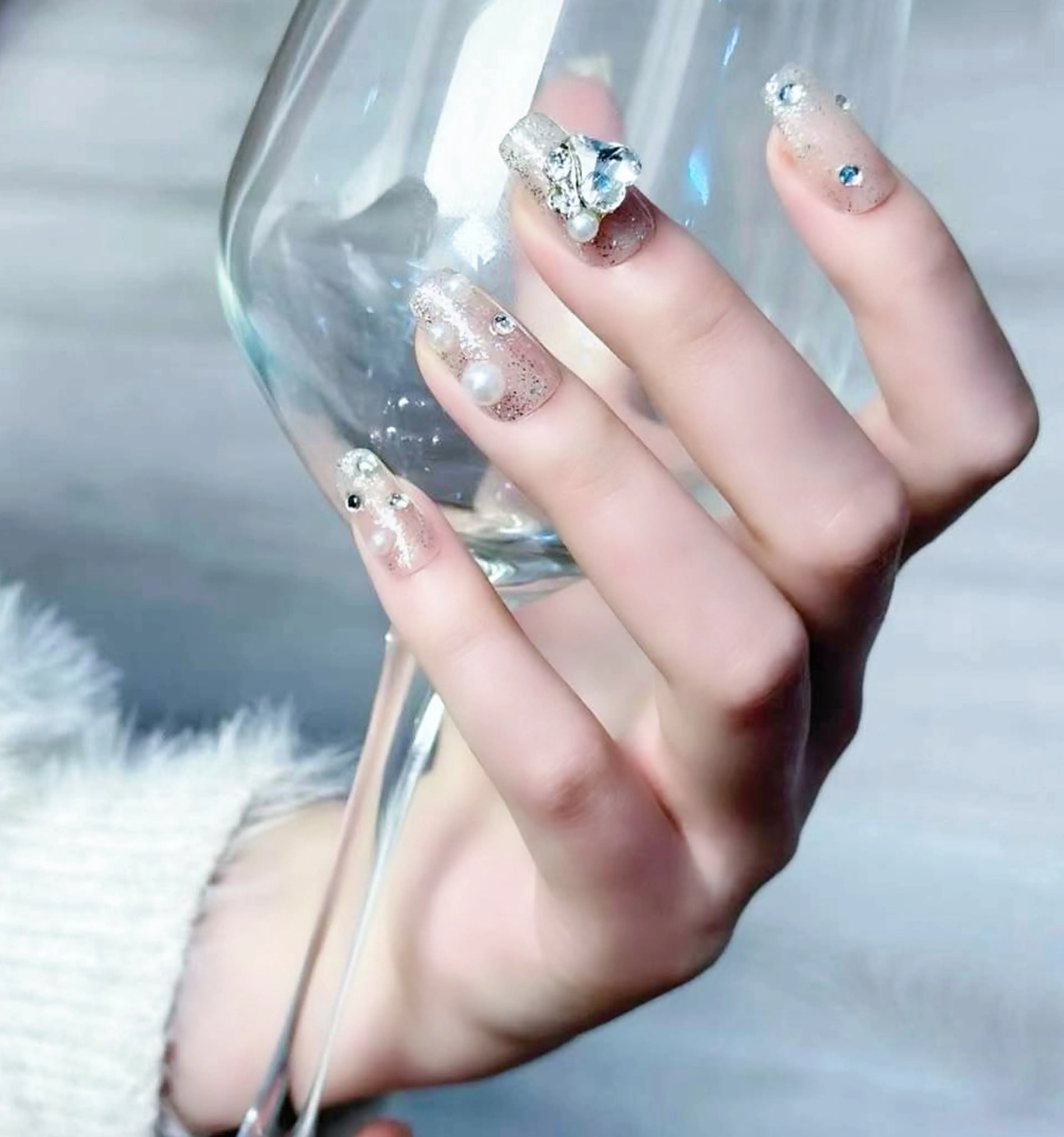 ネイル ハンドネイル MoonNail ユリ🌸のネイルデザイン