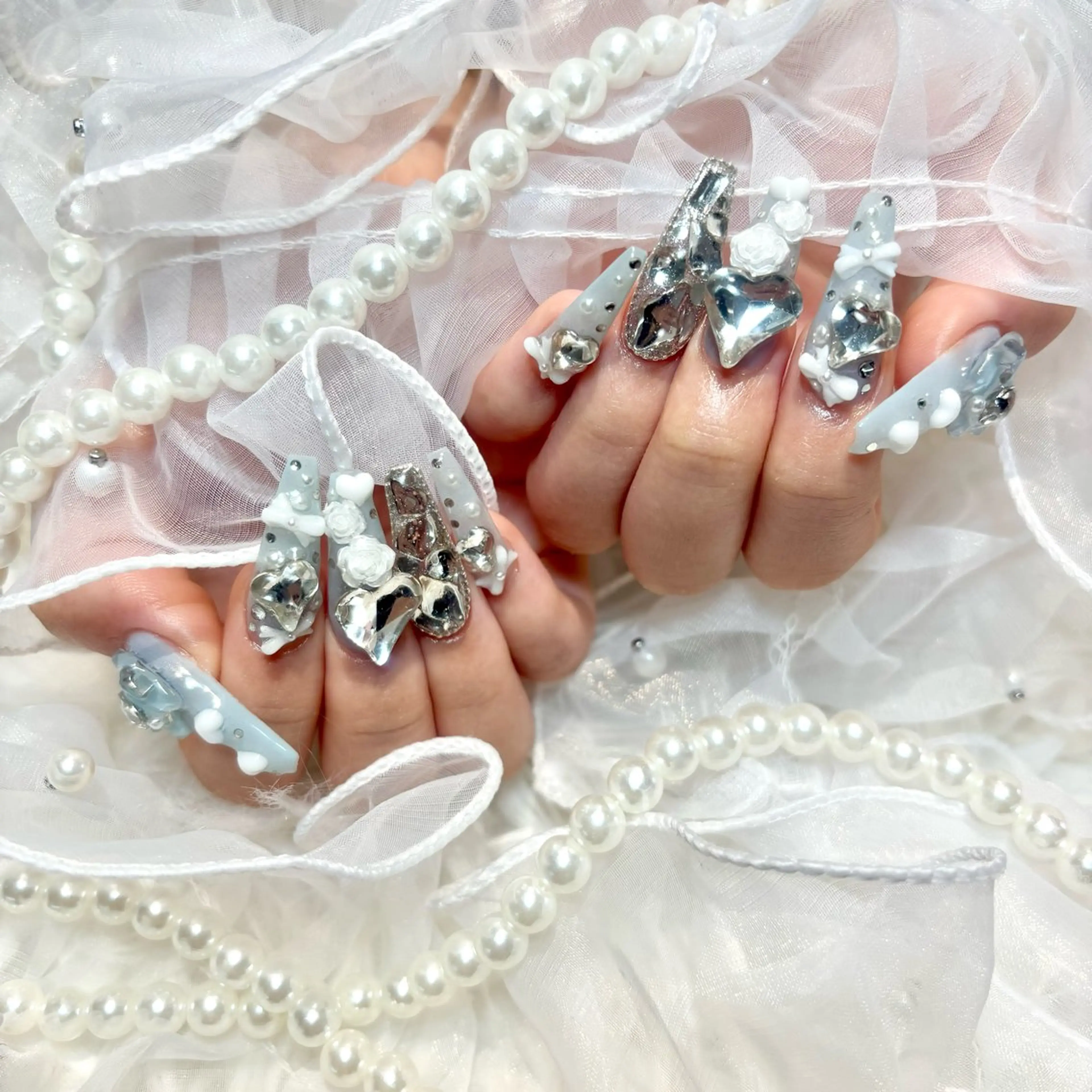 【HAND】オフあり🍒チップ長さ出し10本＋120分パーツつけ放題＋ワンカラーorラメグラデーションの写真