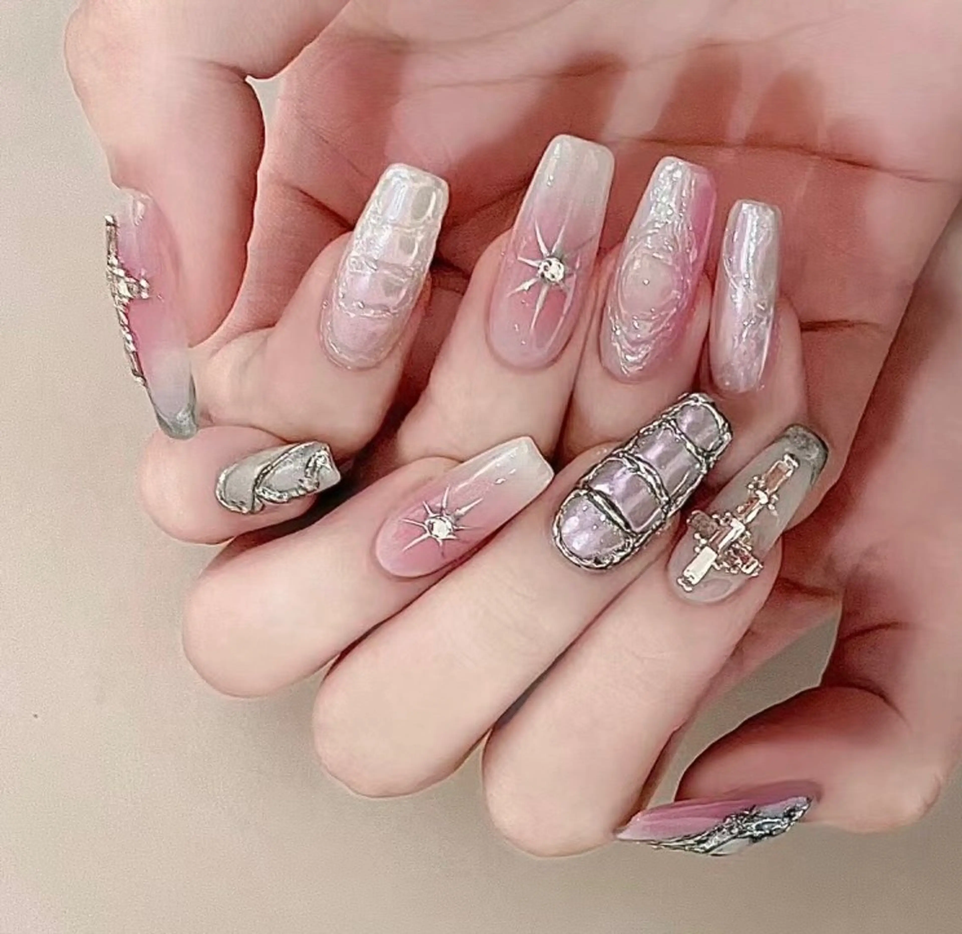 ネイル Molly _nailのネイルデザイン