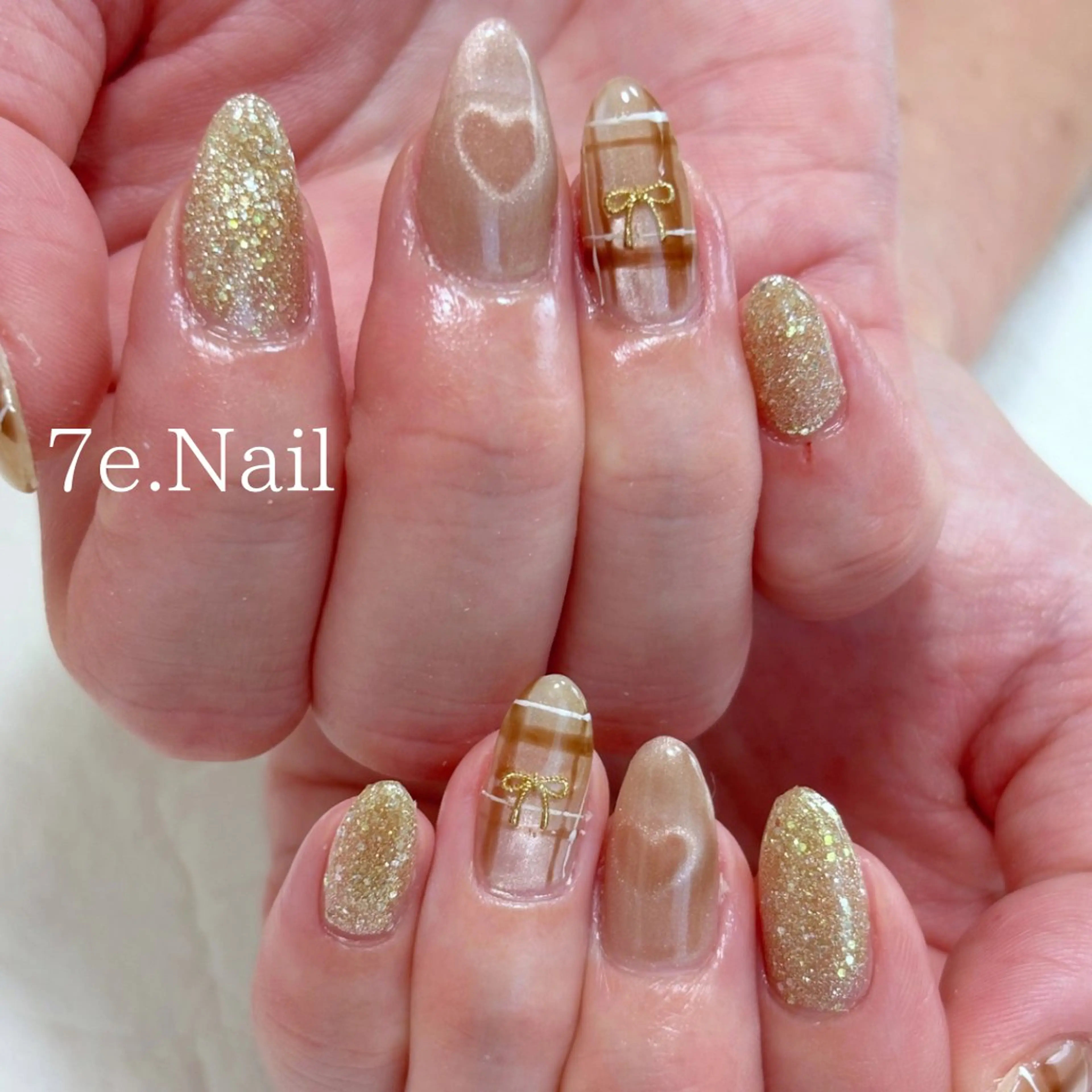 ネイル 7e. Nailのネイルデザイン