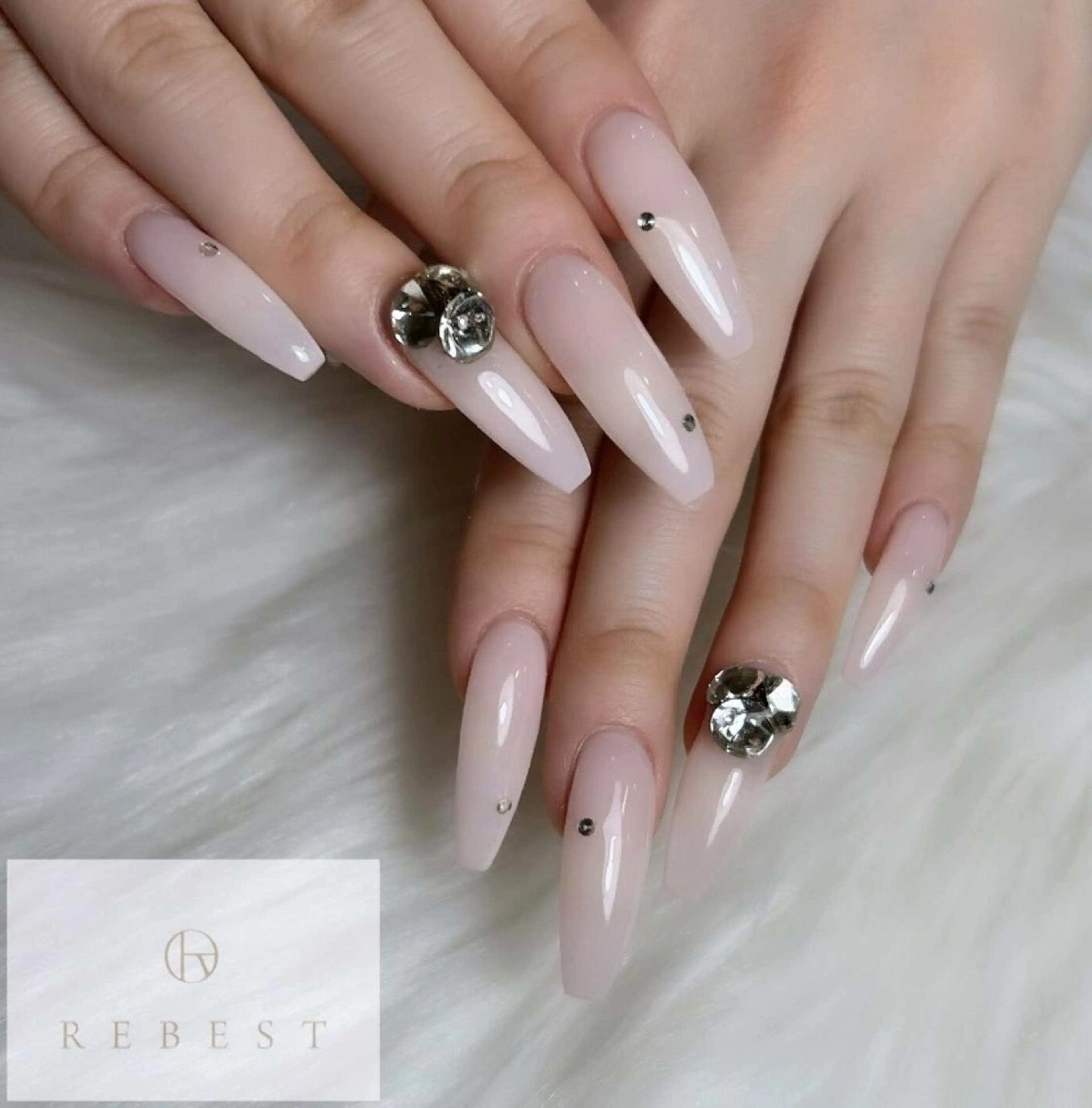 ネイル Azusa🩵 ネイル💅🏻南森町のネイルデザイン