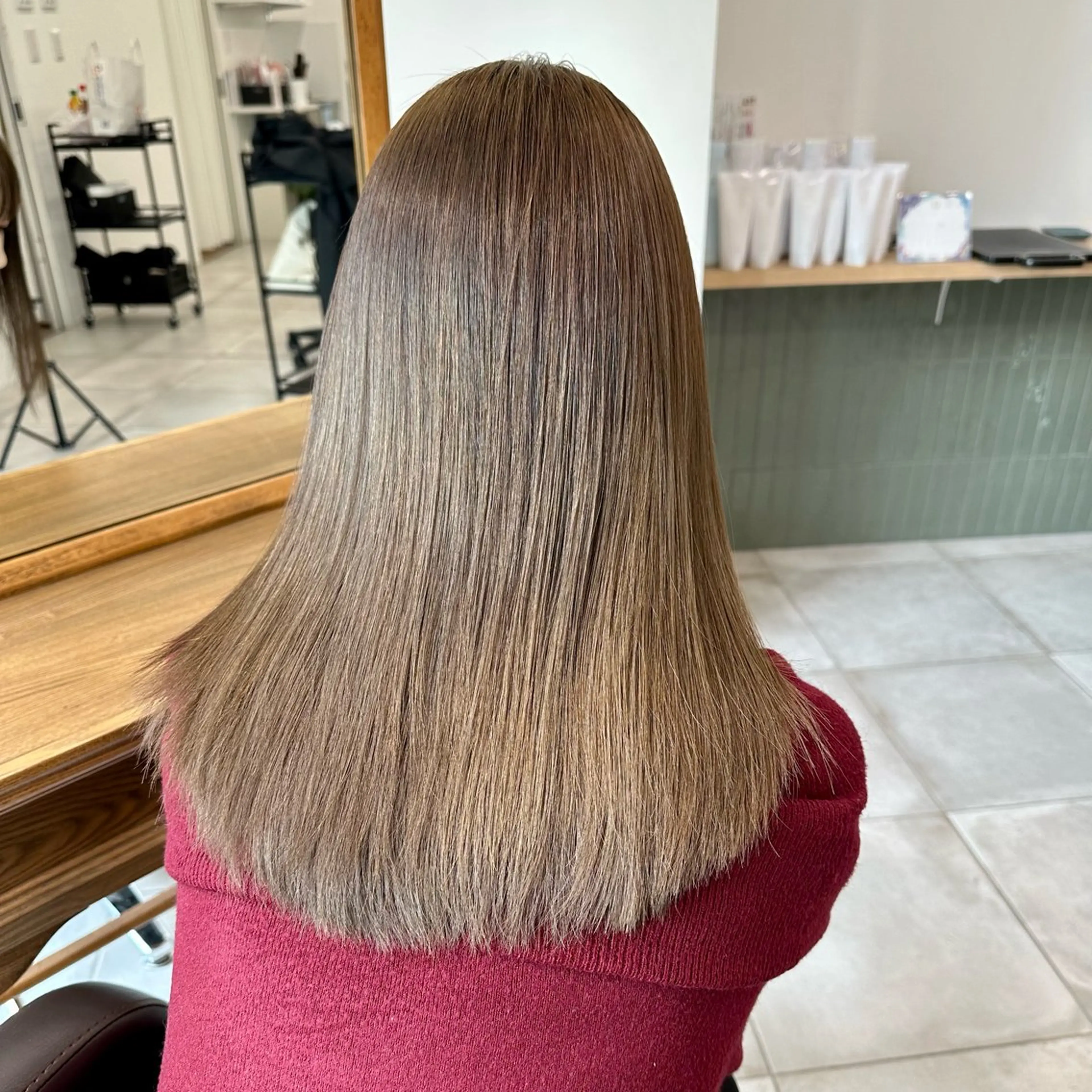 セミロング カラー カット ヘアカラー トリートメント ブリーチなし/レイヤ ー特化🌈Tommyのヘアスタイル