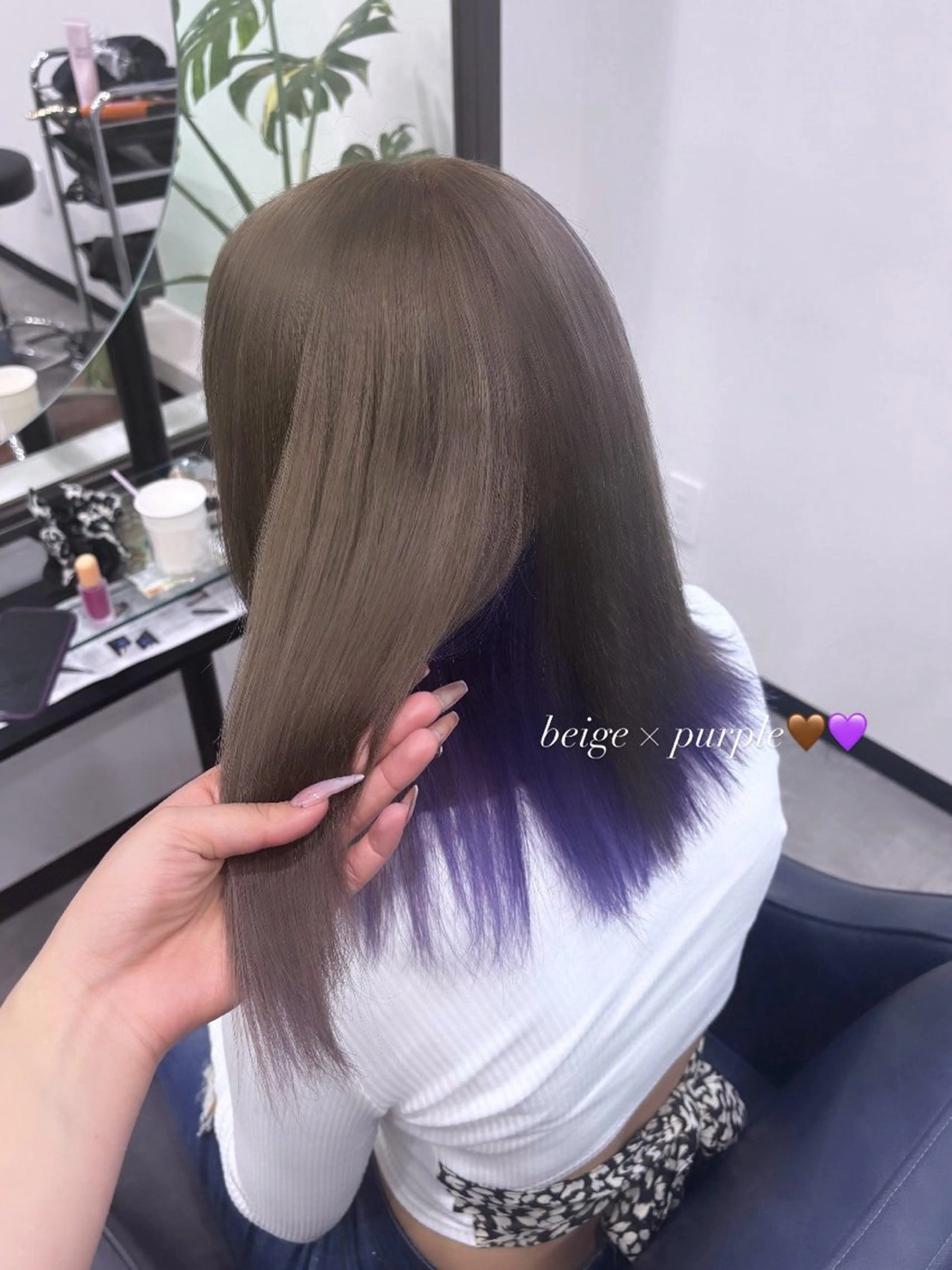ミディアム パープルカラー ヘアカラー ハイトーンカラー / kureaのヘアスタイル