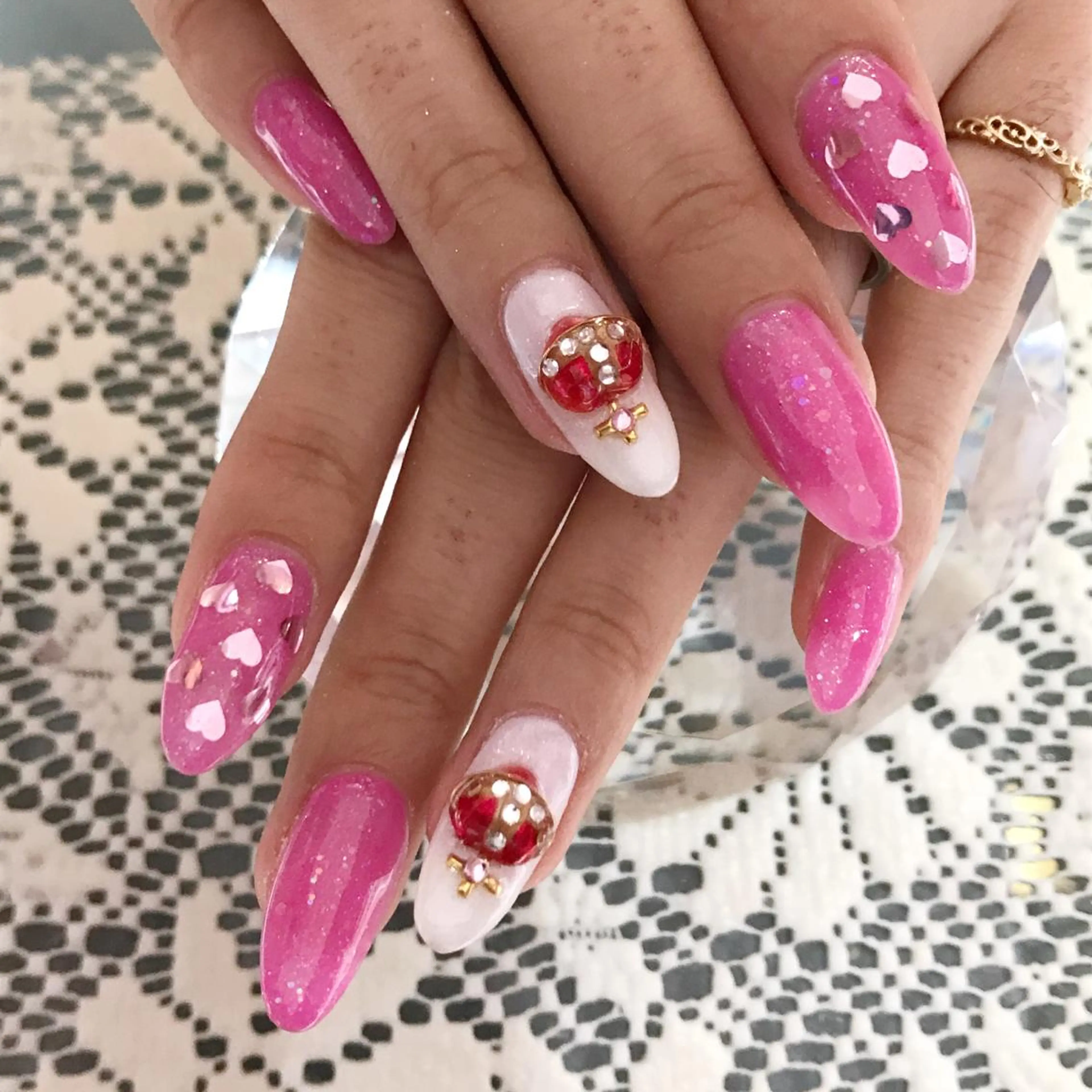 ネイル ジェルネイル YUN 💅のネイルデザイン