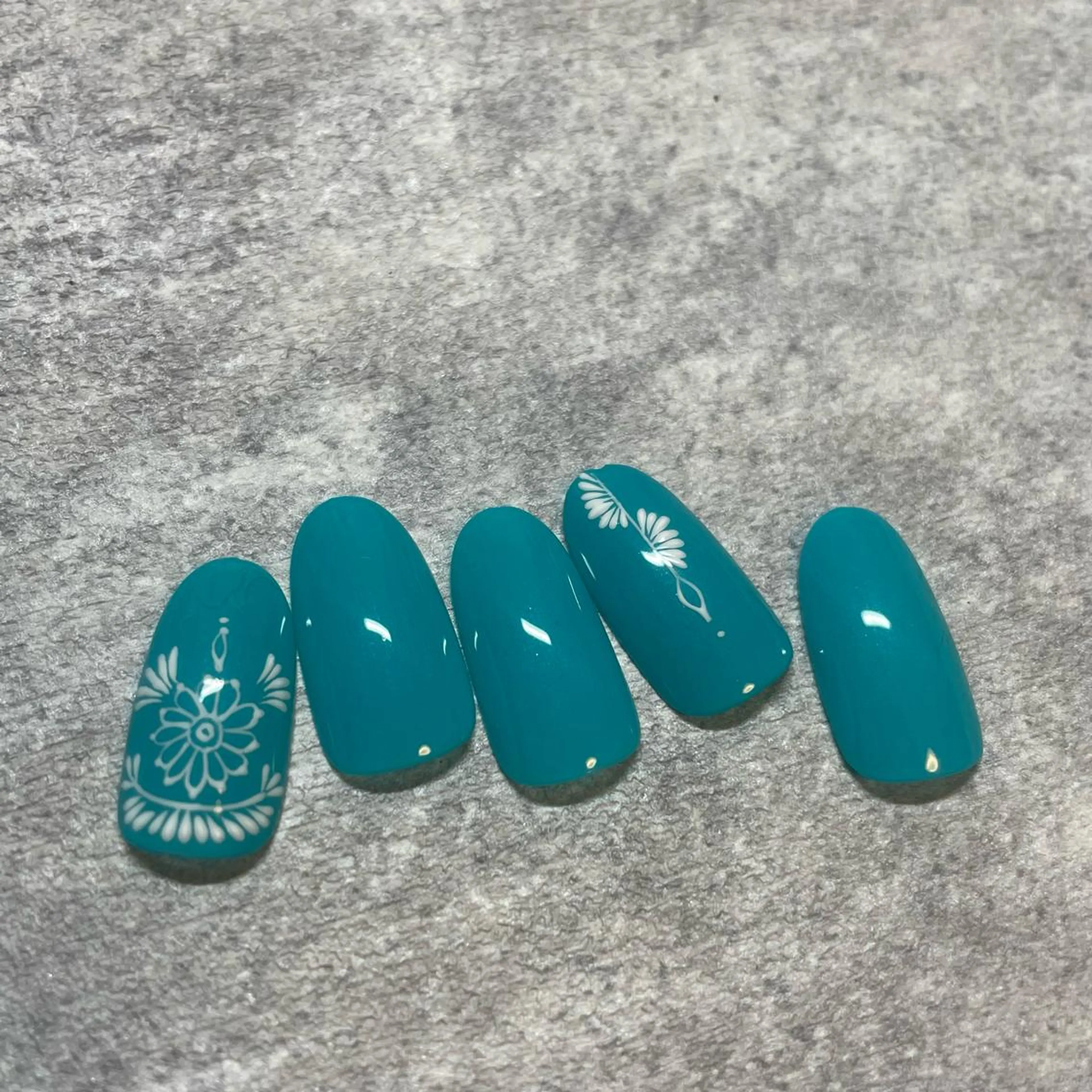 ネイル ハンドネイル Style Rougeのネイルデザイン