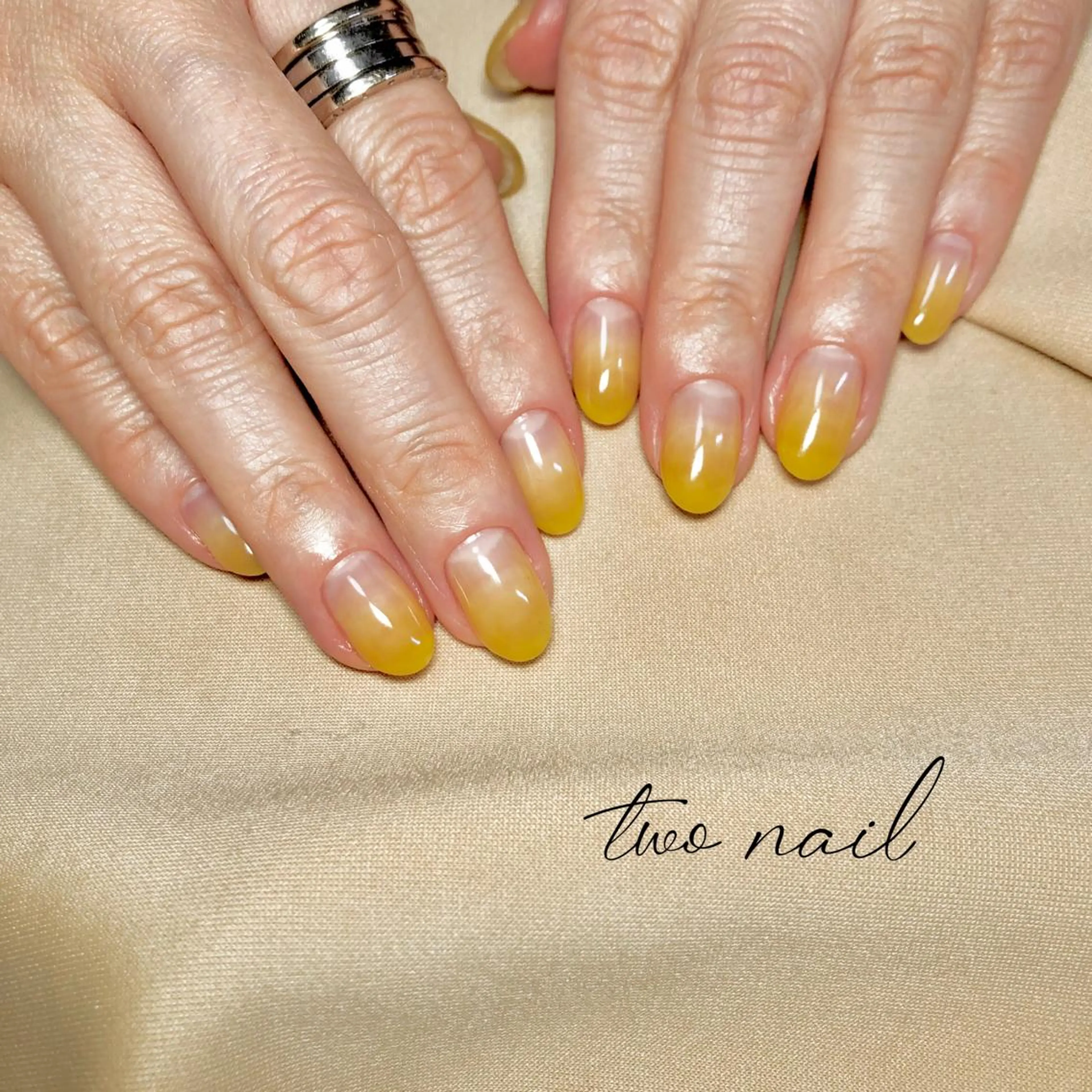 ネイル アートネイル フットネイル ハート ニュアンスネイル ホワイト ハンドネイル two nailのネイルデザイン