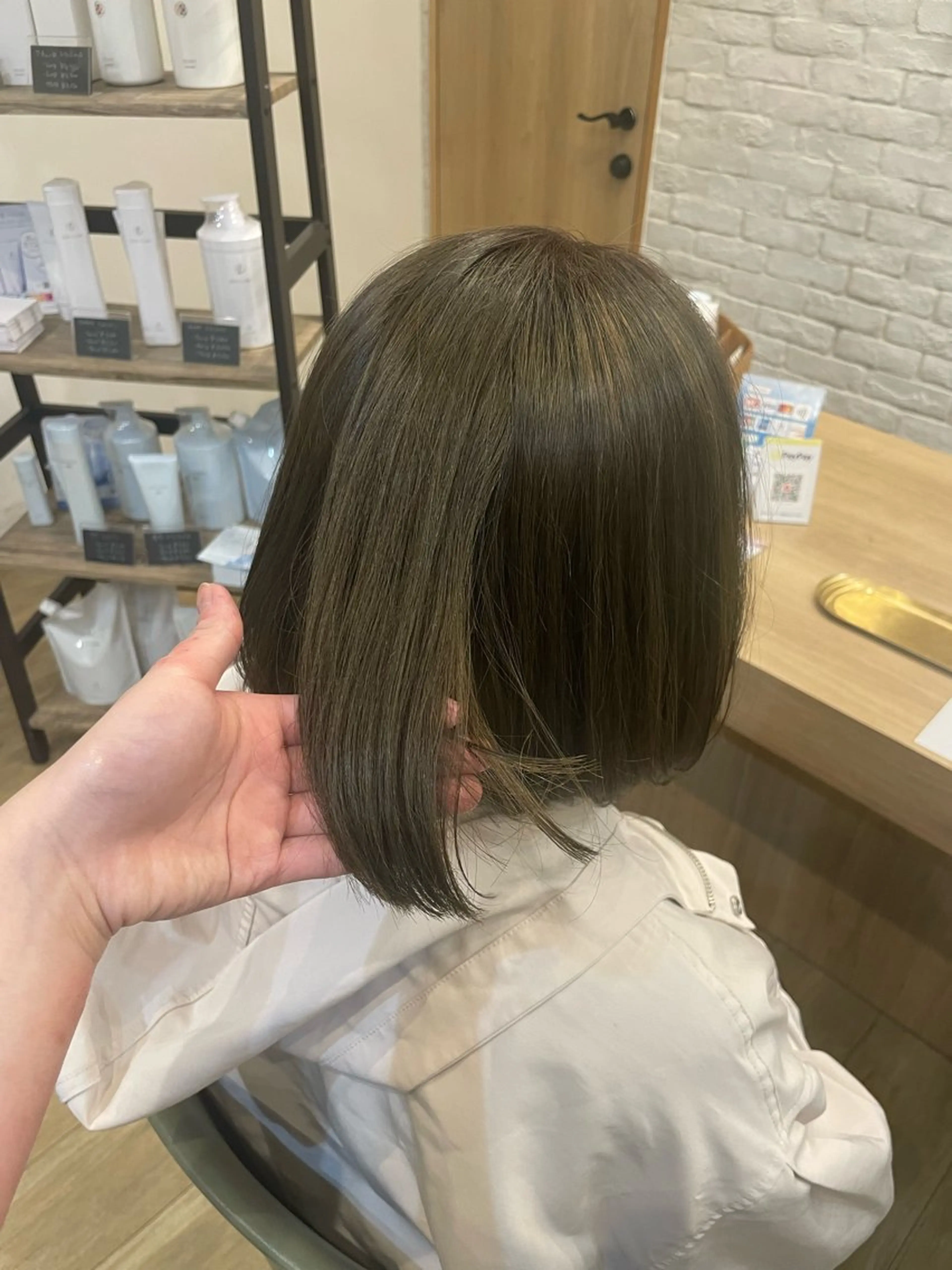 ミディアム 西村 望のヘアスタイル