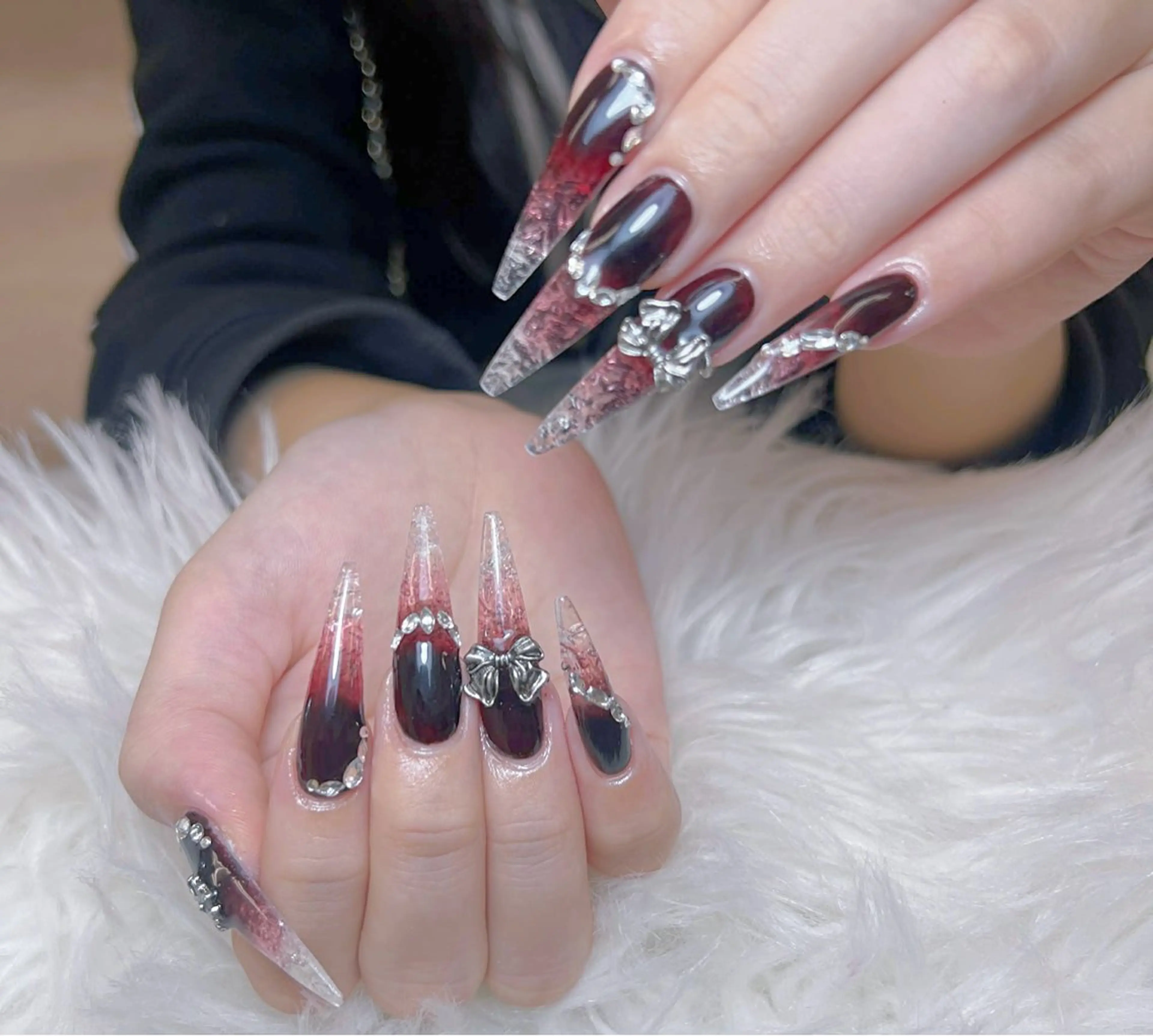 ネイル アートネイル オーロラネイル チークネイル 長さ出し フットネイル Miya _nailのネイルデザイン