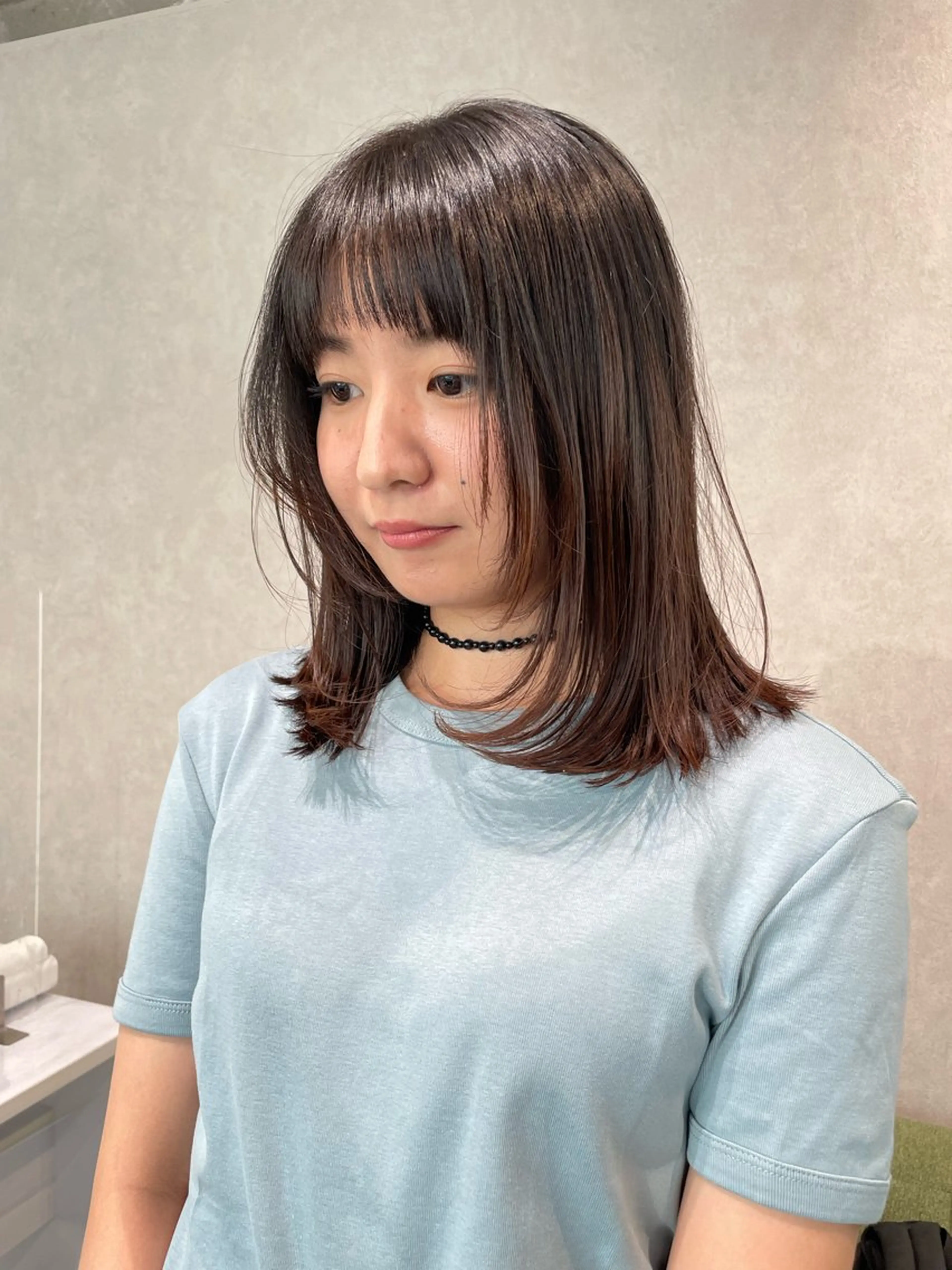 ミディアム カラー レイヤーカット トリートメント カット ヘアカラー トリートメント ナチュラル透明感🌱 小山美樹子のヘアスタイル