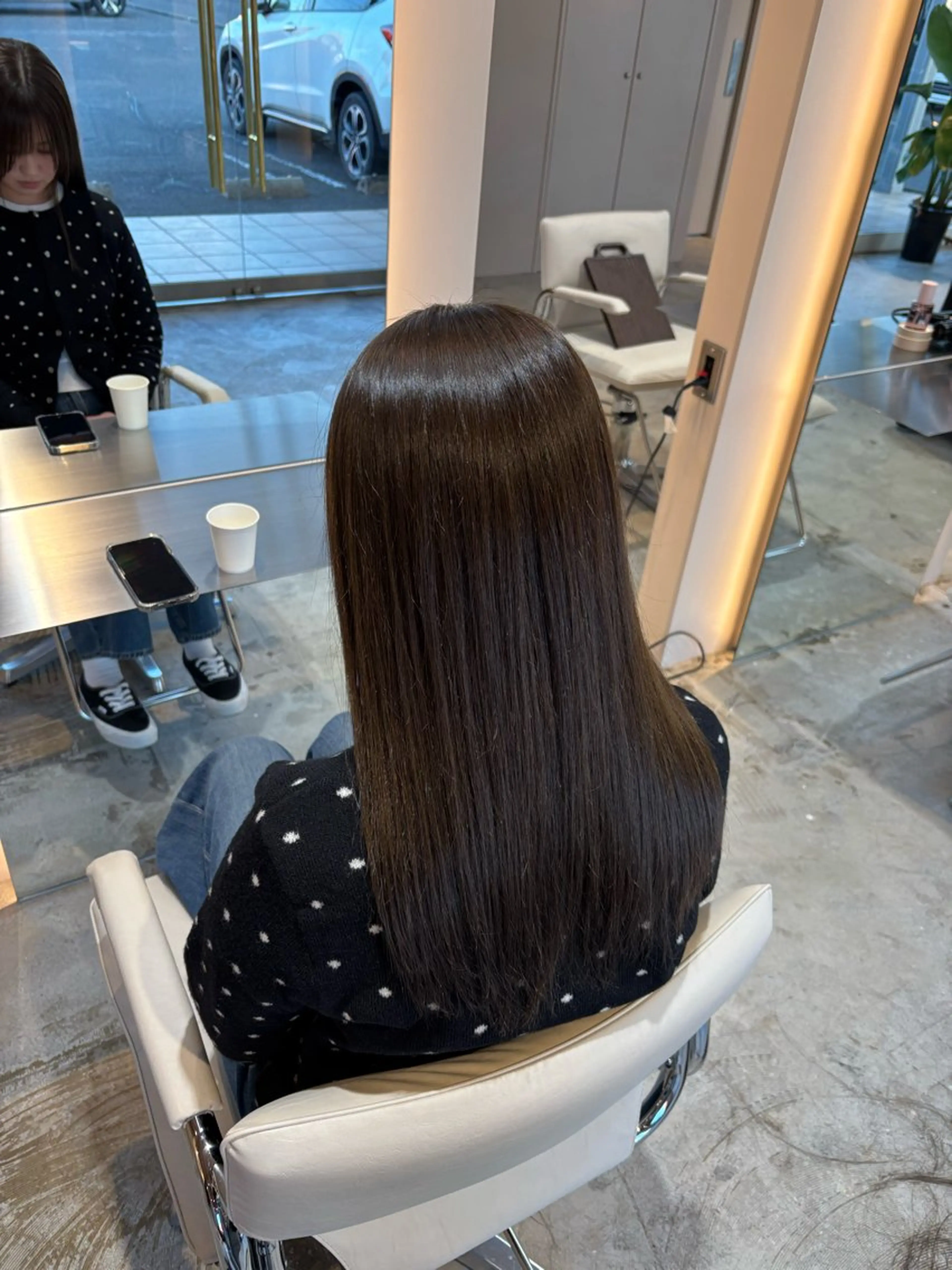 セミロング カット ヘッドスパ 片平 帆香のヘアスタイル