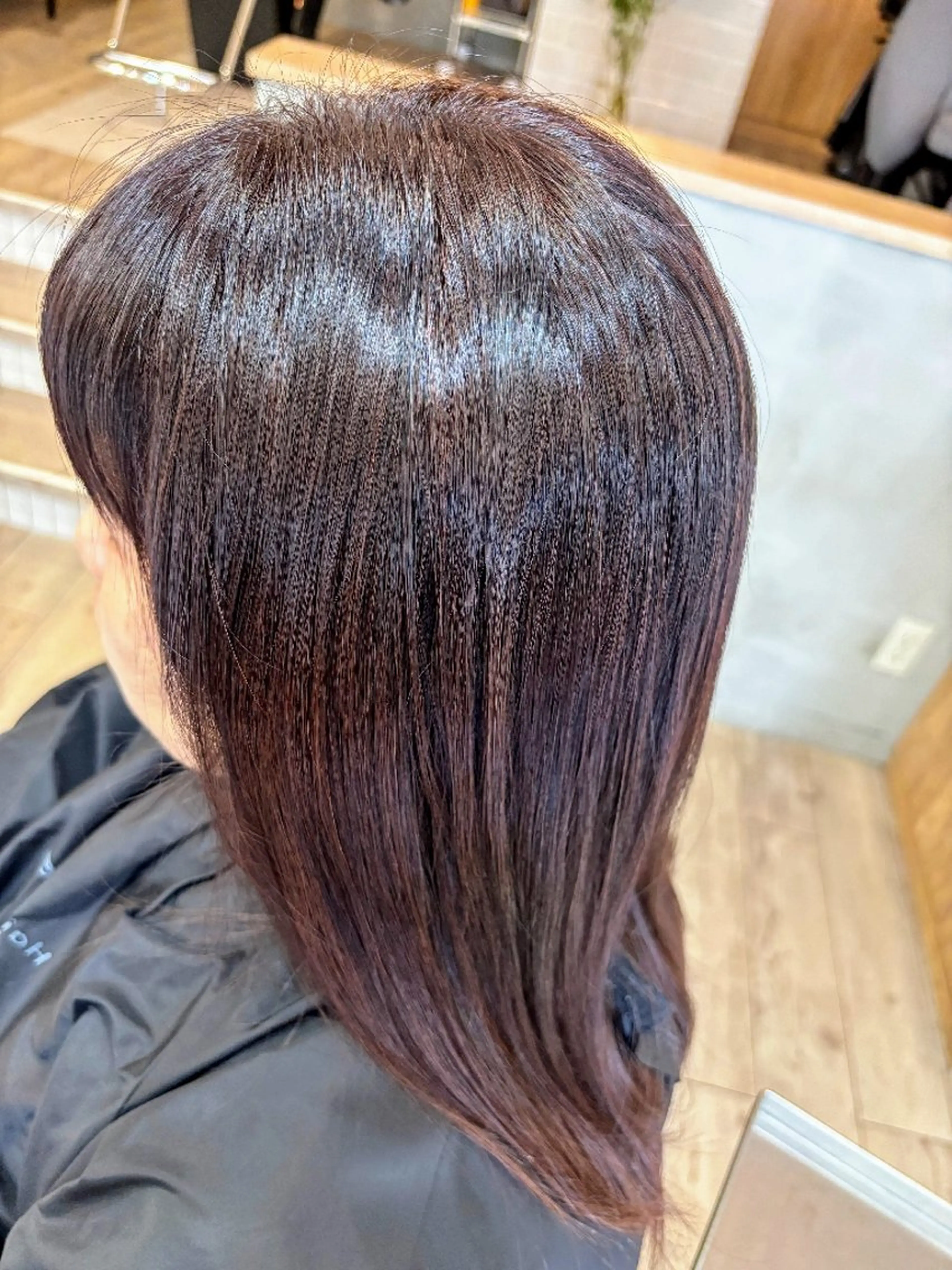 カラー アンフェール 長谷川のヘアスタイル