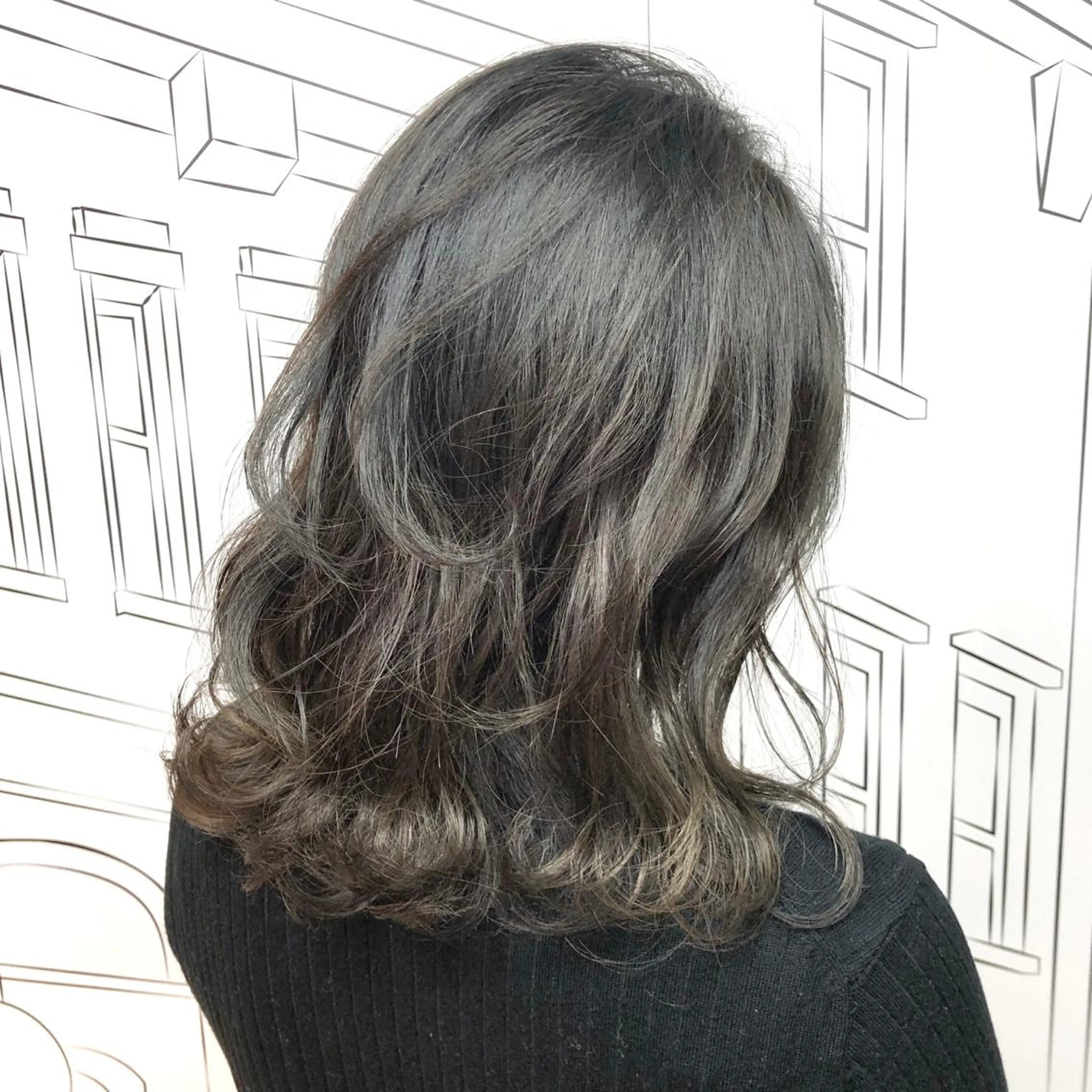 ミディアム カラー グレージュ レイヤー⭐️カラー ⭐️平川雅史のヘアスタイル
