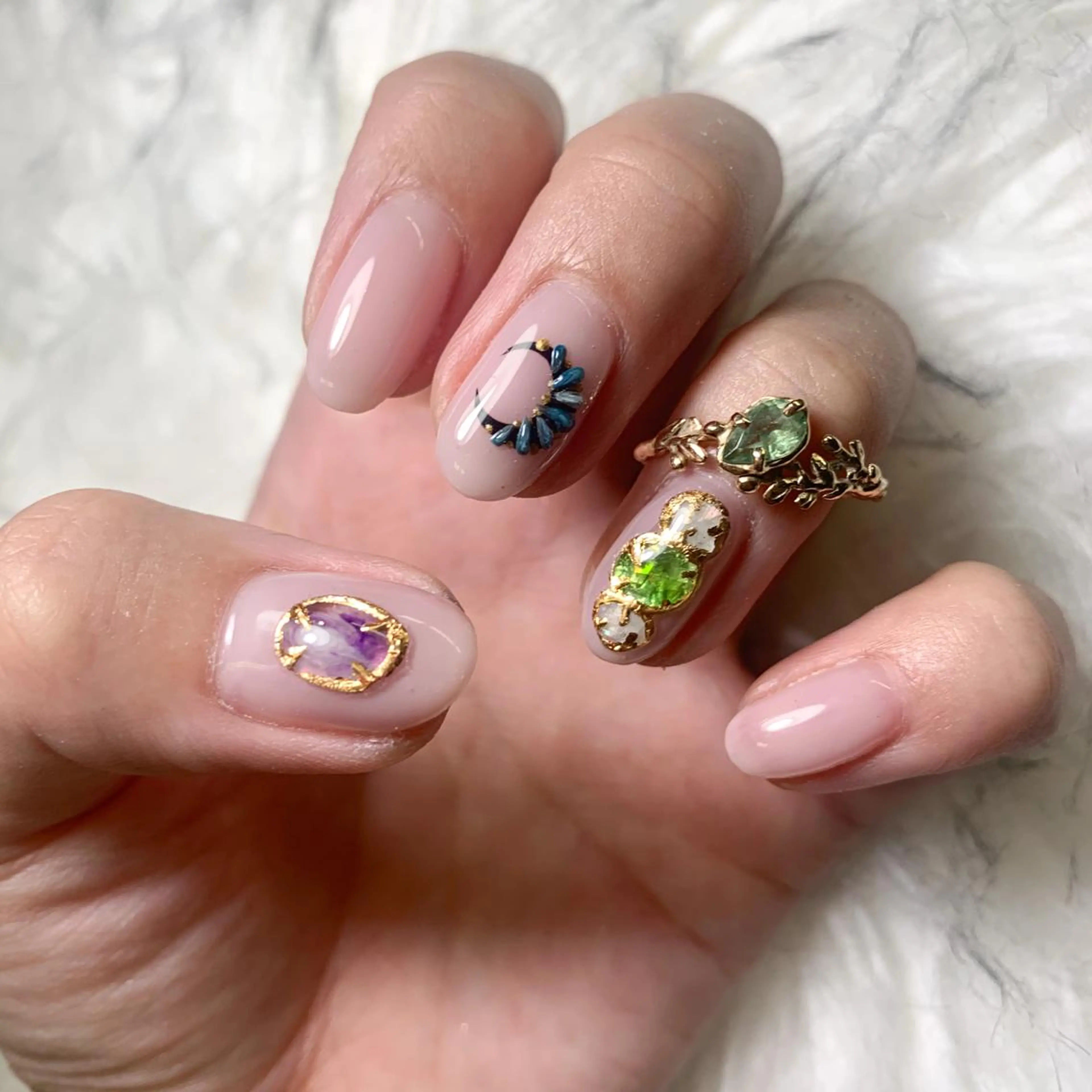 ネイル FIORITURA aiのネイルデザイン