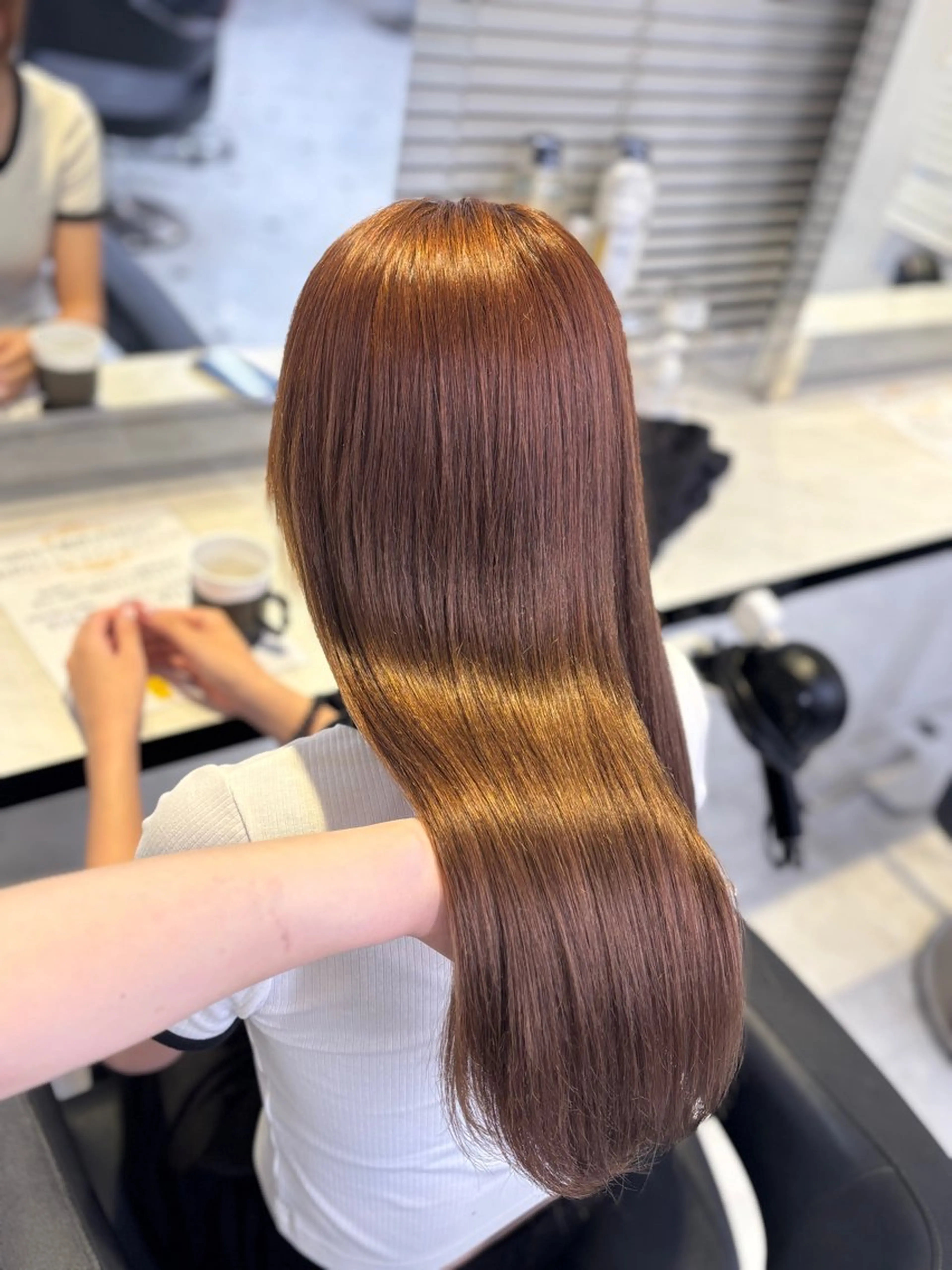 ロング カラー ブリーチ ブラウンカラー ダブルカラー ブリーチなしカラー ヘアカラー 💙ハイトーン韓国風 色白ヘア💙manaのヘアスタイル