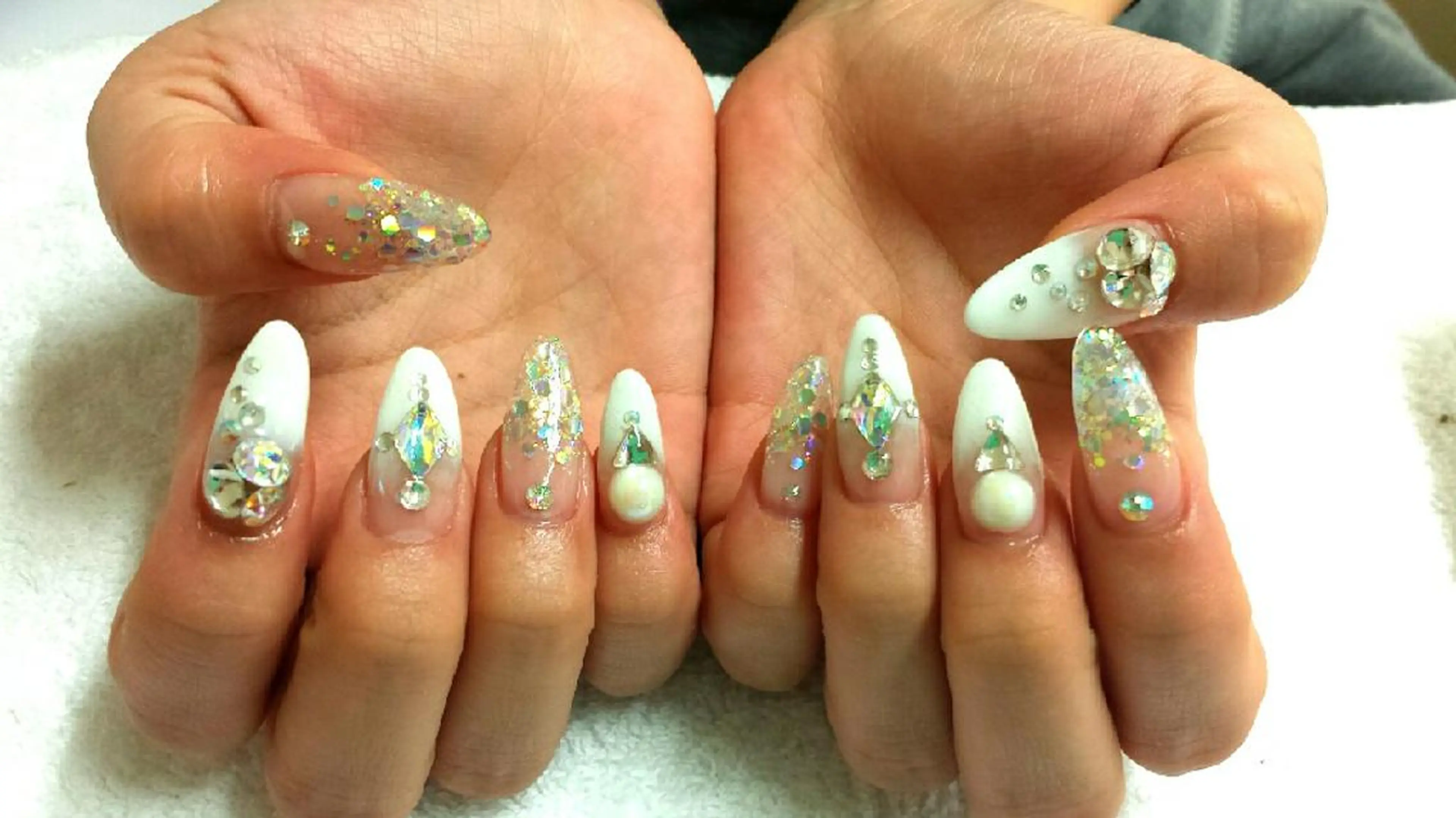 ネイル 河野ちえ (雑誌掲載サロン)のネイルデザイン