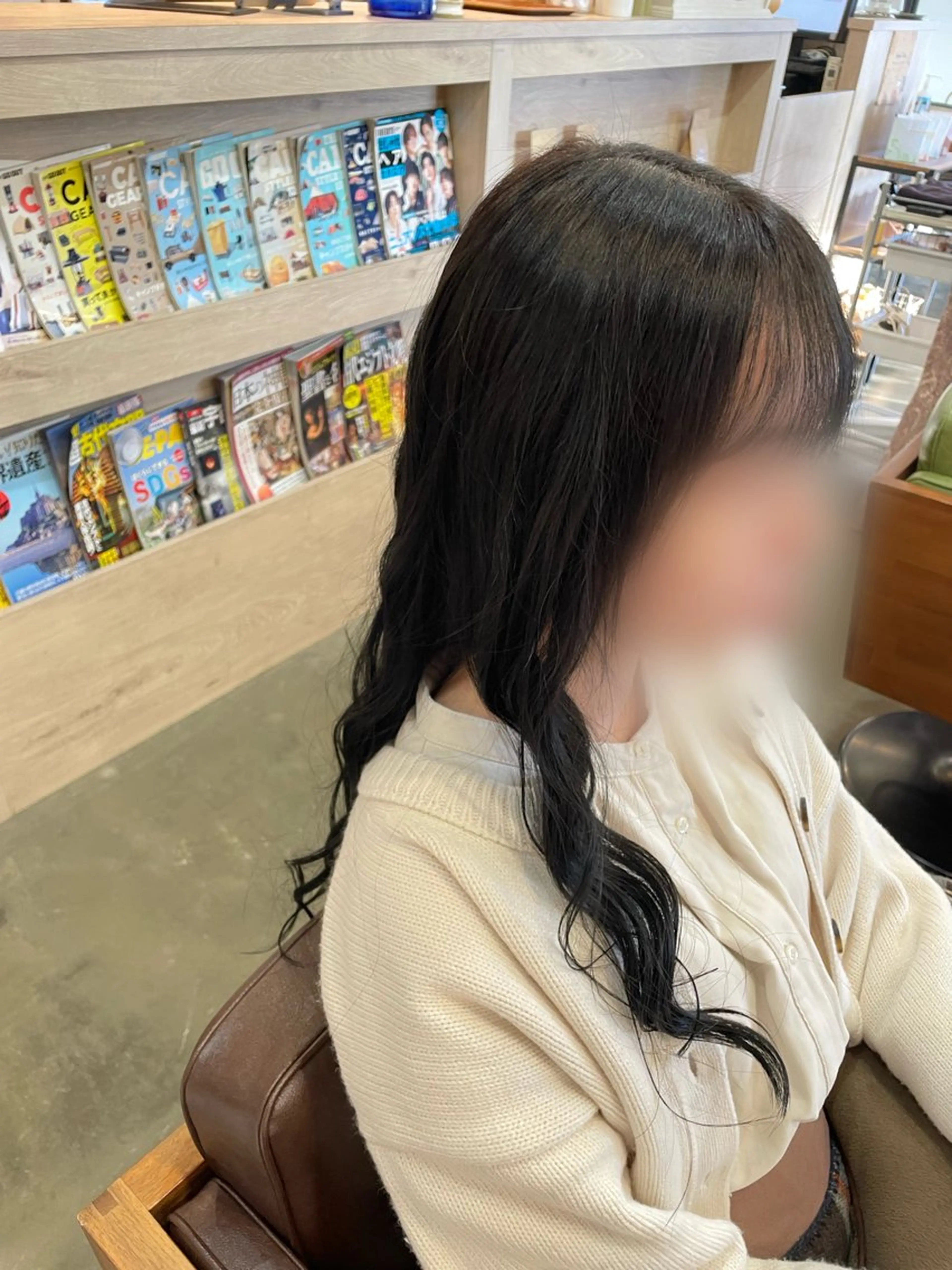 前髪カット+VillaLodoraカラー+薬剤の分解処理🌿の写真