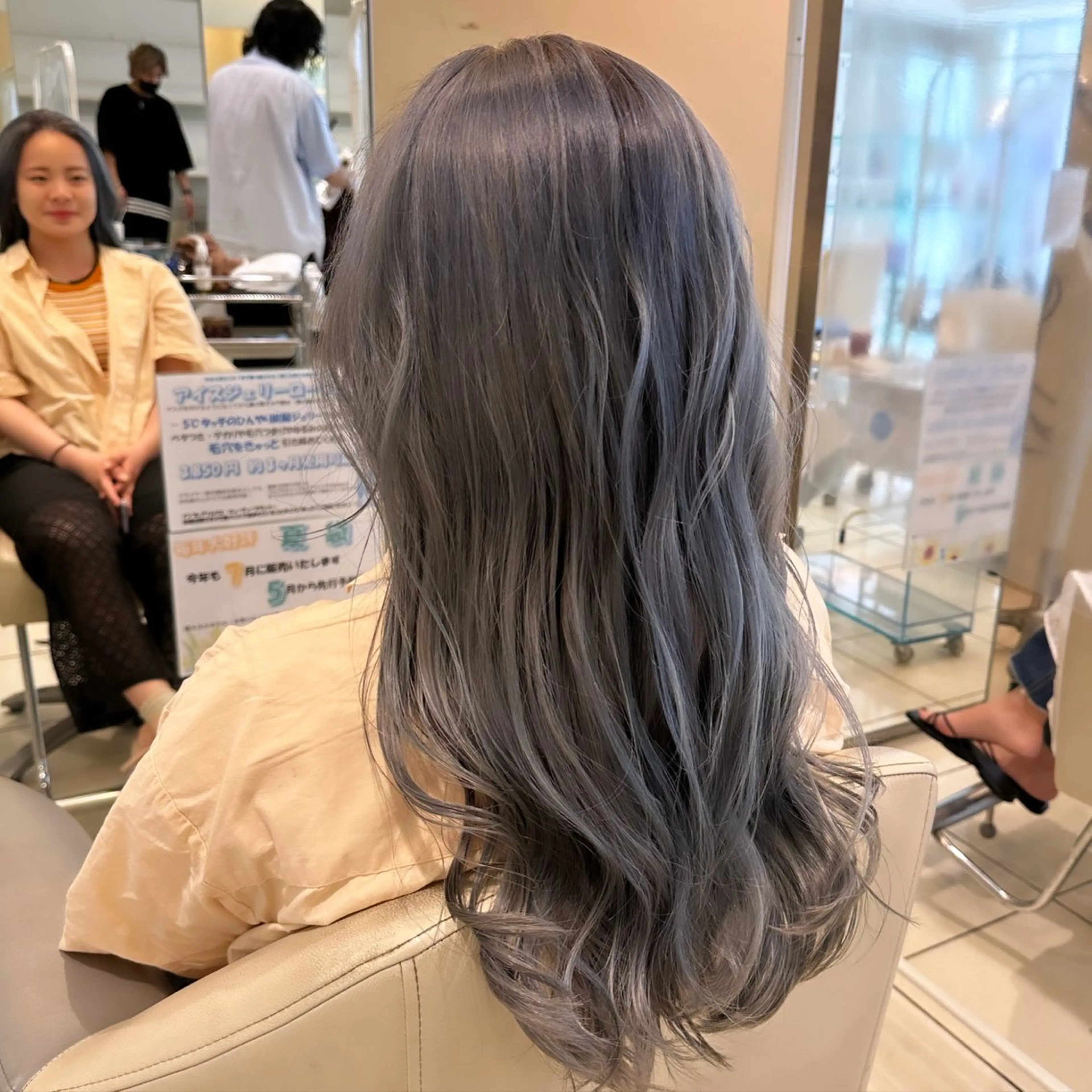 ロング カラー 松下仁美 /切りっぱなしボブのヘアスタイル