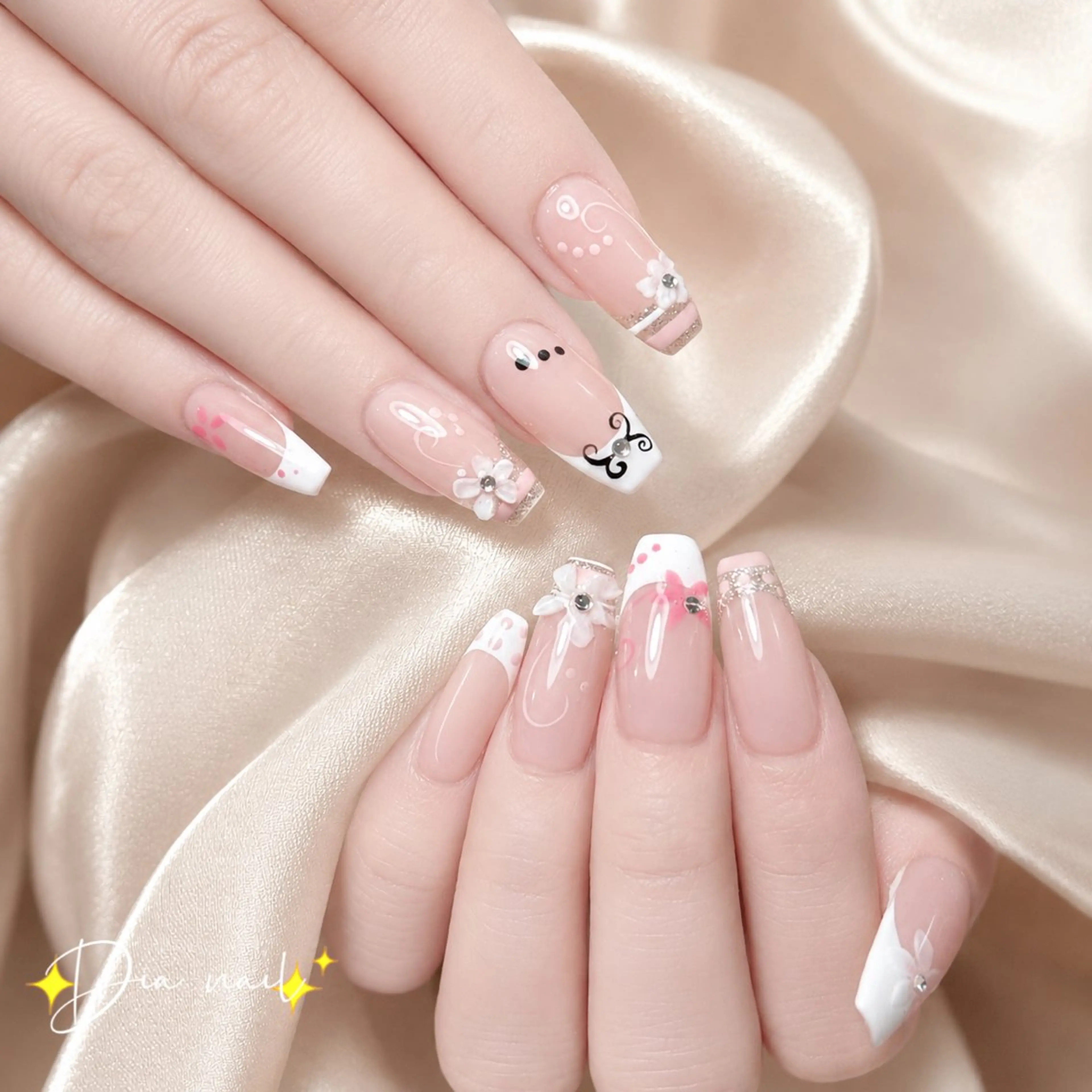 ネイル チークネイル ジェルネイル グラデーション マグネットネイル ニュアンスネイル Di'a nail ネイルサロンのネイルデザイン