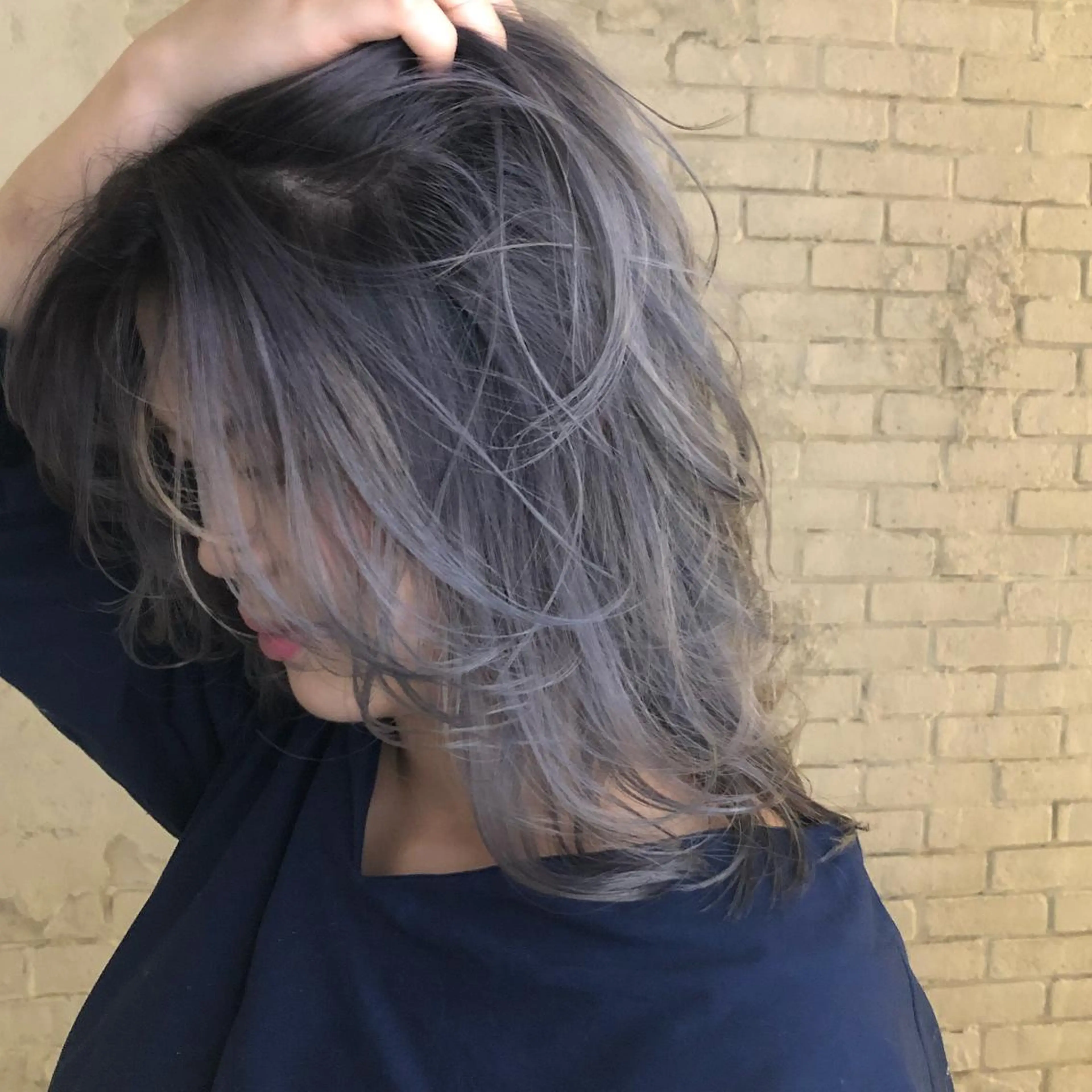 セミロング カラー グレージュ パープルカラー ORIKA 美容室のヘアスタイル