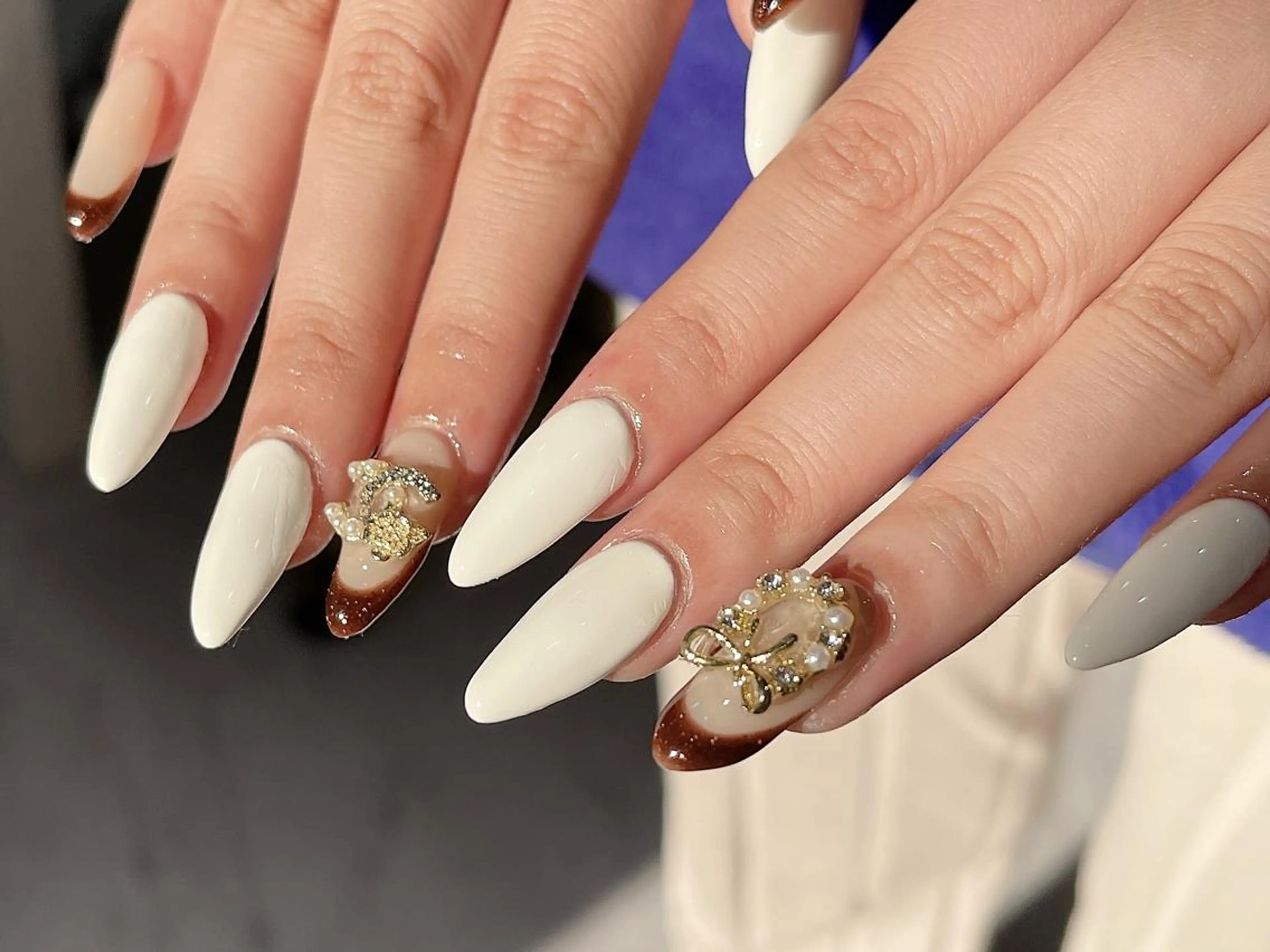 ネイル アートネイル 持ち込み Shis_🦄shi 韓国風キラキラネイルのネイルデザイン