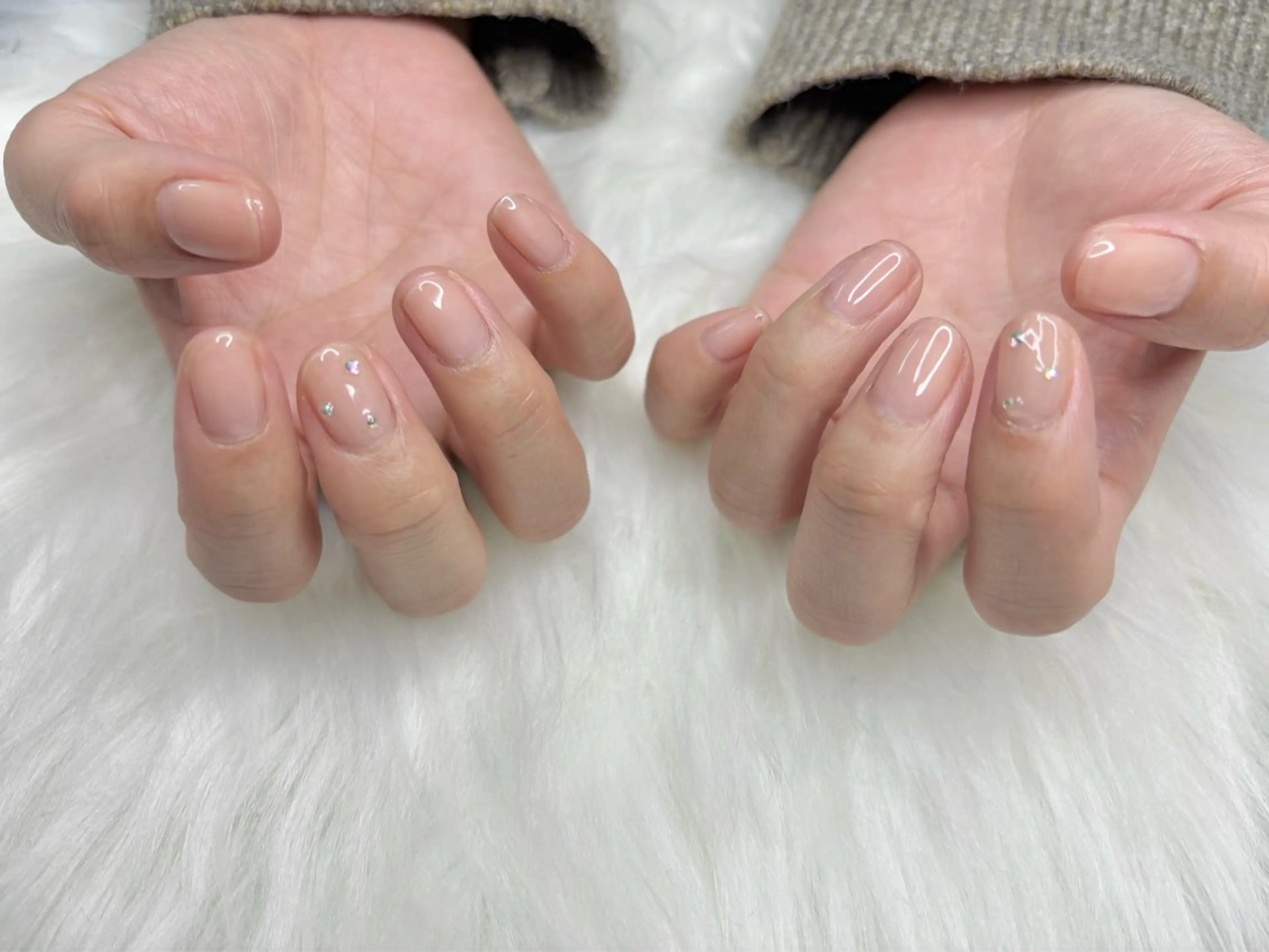 ネイル クリアネイル ストーンネイル nail room eny.のネイルデザイン