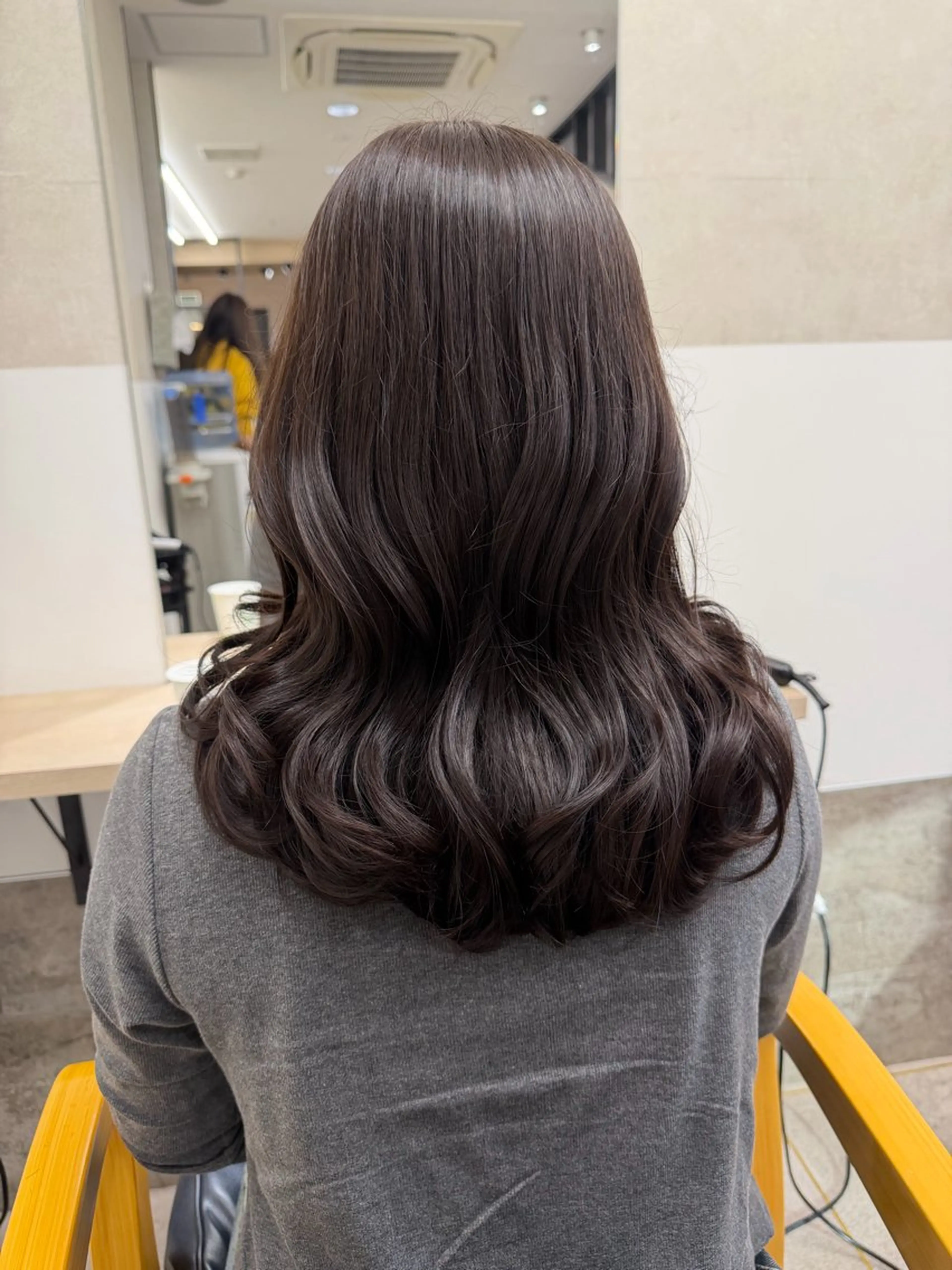 ロング カラー 黒髪 ブリーチ ダブルカラー ブリーチなしカラー ヘアカラー トリートメント GiseL博多 HiROEのヘアスタイル