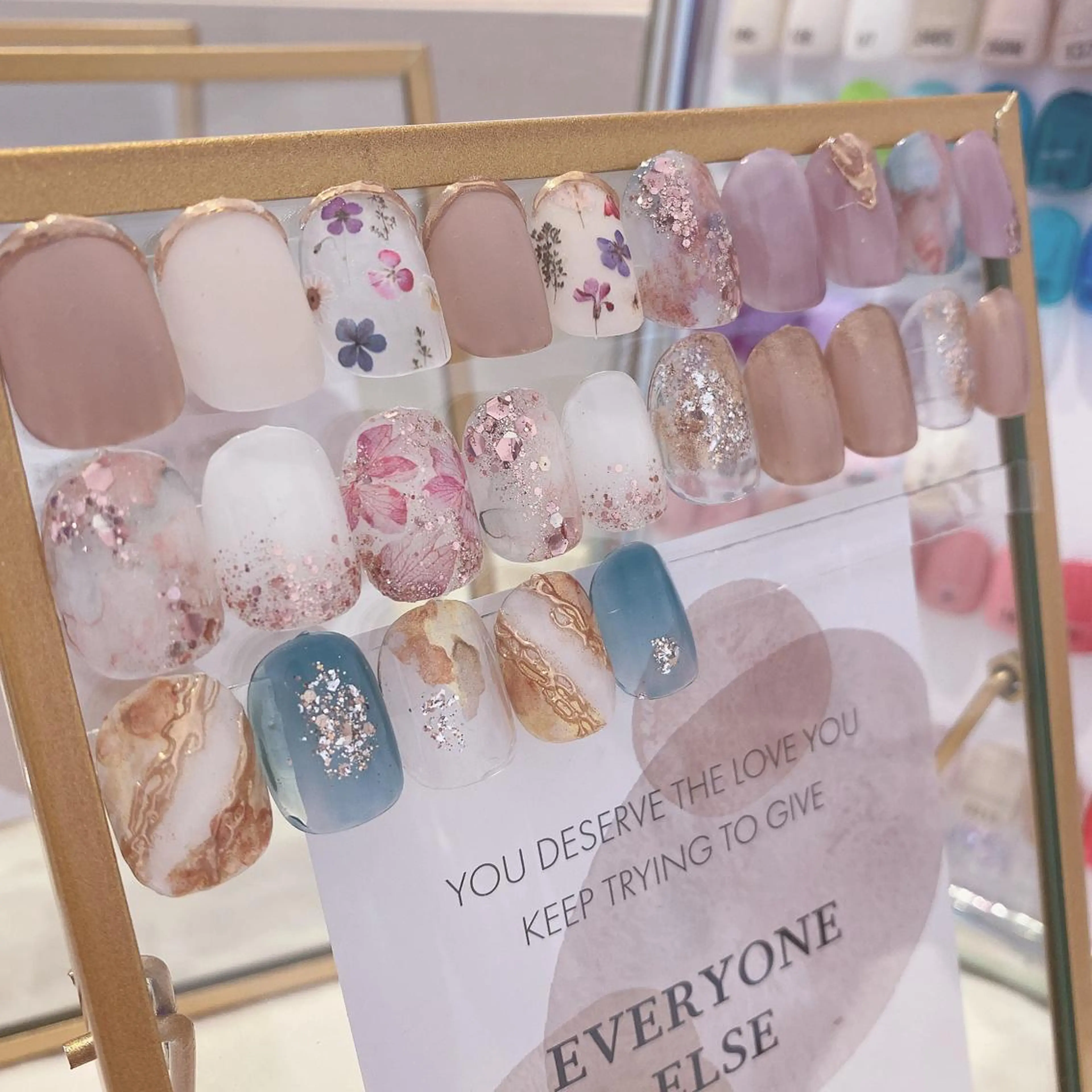 ネイル riu🌙 ogataのネイルデザイン