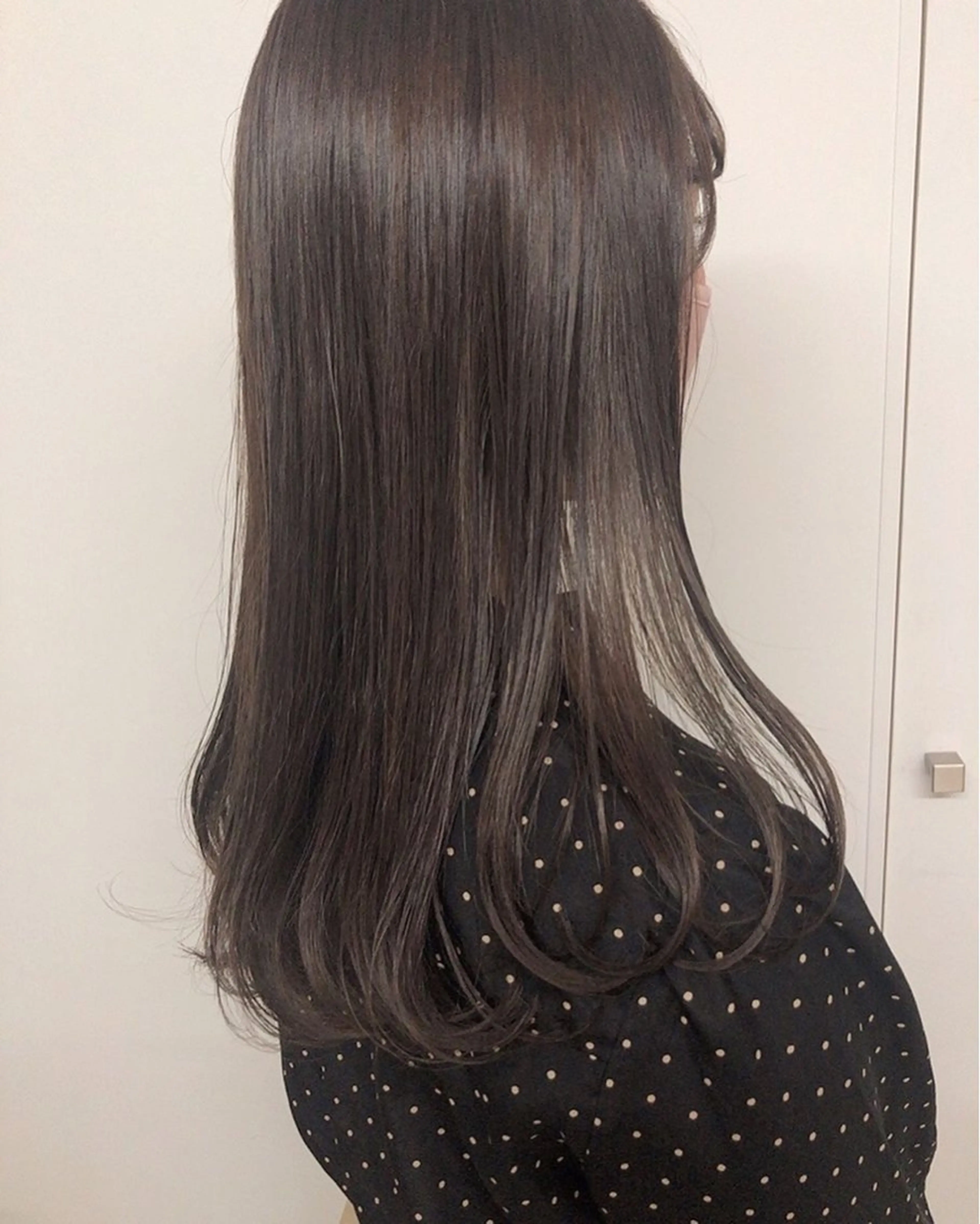 ロング カラー 黒髪 ブルーカラー ブルーブラック ケアカラー グレージュ ヘアカラー トリートメント ヘアセット ✨透明感ケアカラー✨ 長野ゆきなのヘアスタイル