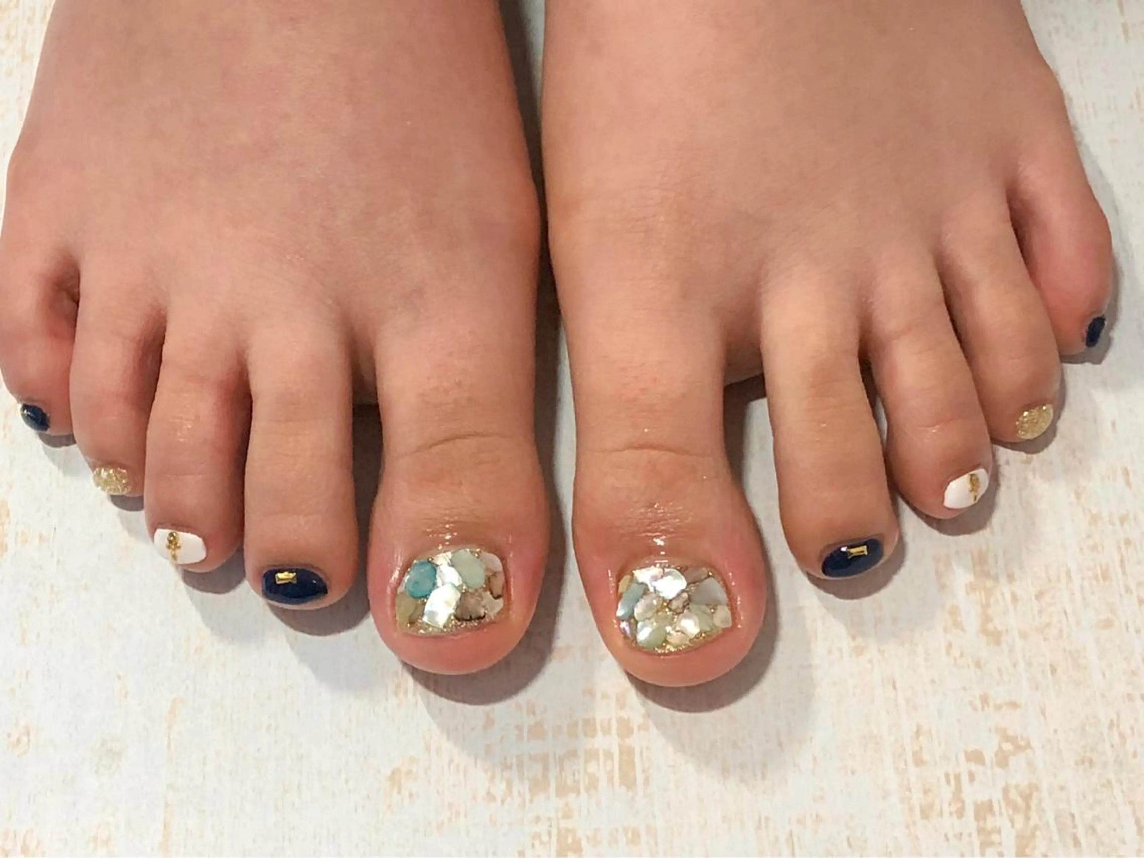 ネイル 持ち込み フットネイル 𖡼 yumenoのネイルデザイン