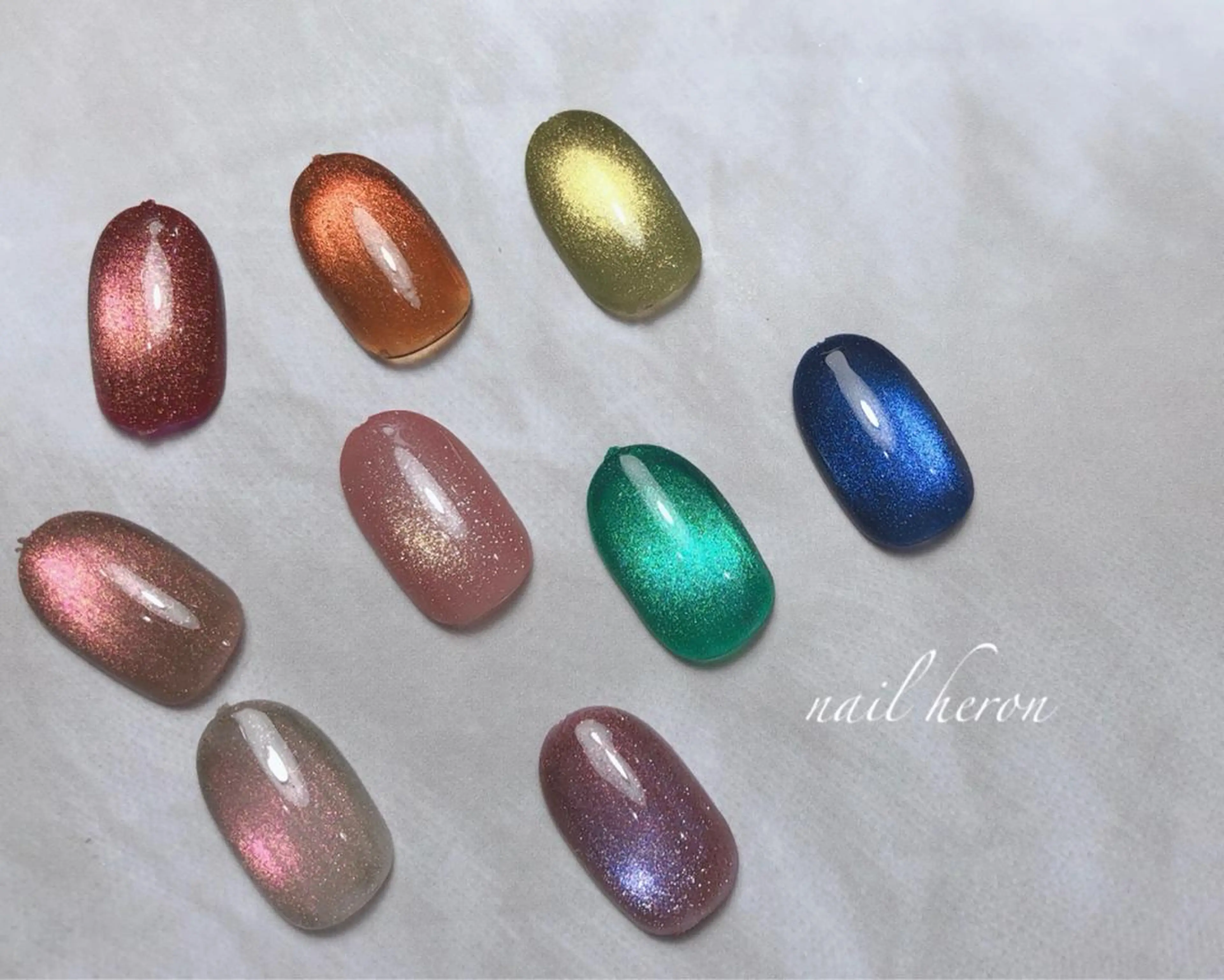 ネイル マグネットネイル ワンカラーネイル ハンドネイル saki_ nail heronのネイルデザイン