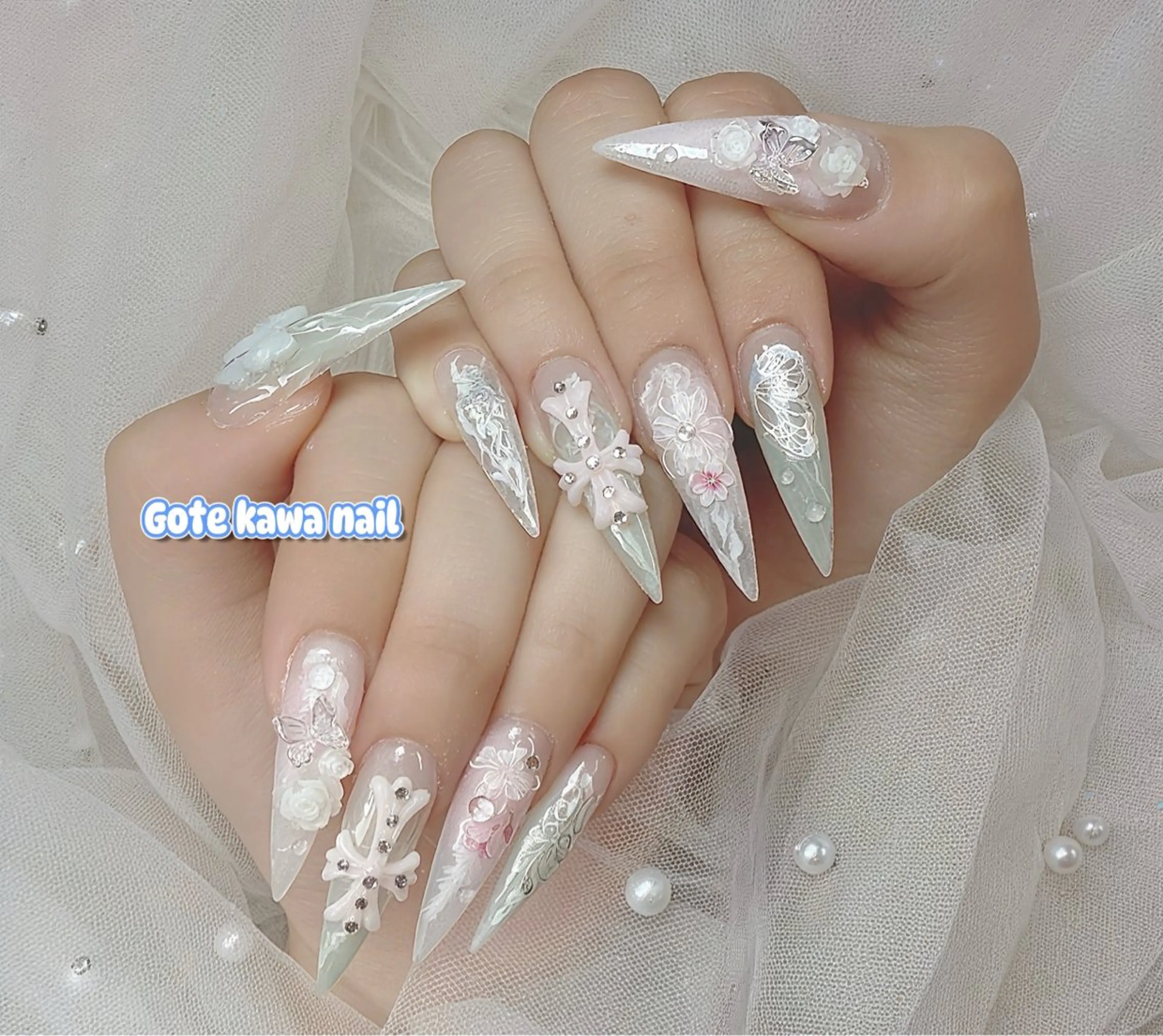 ネイル フラワーネイル ミラーネイル 春ネイル 夏ネイル ハンドネイル ハンドケア Gote Kawa nail salonのネイルデザイン